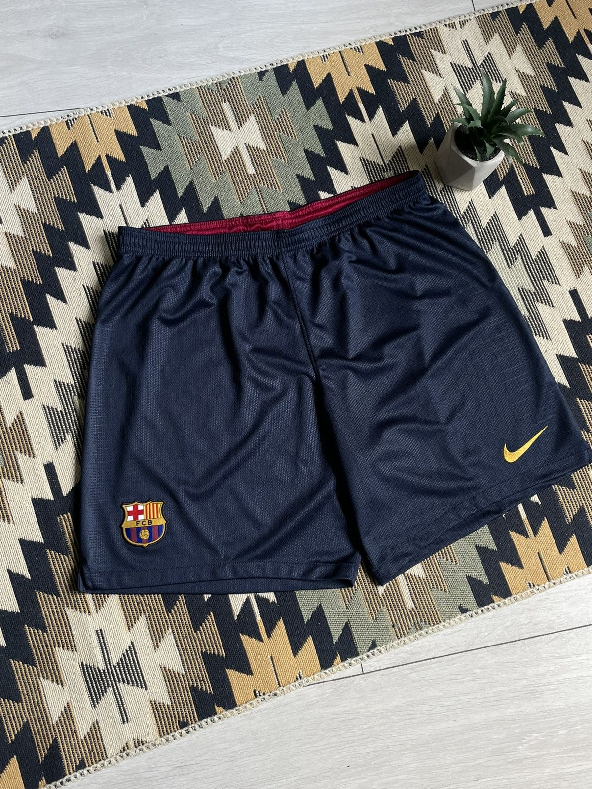 Nike × Vintage Vintage Nike Barcelona Soccer Shorts Size US 36 / EU 52 - 2 Thumbnail