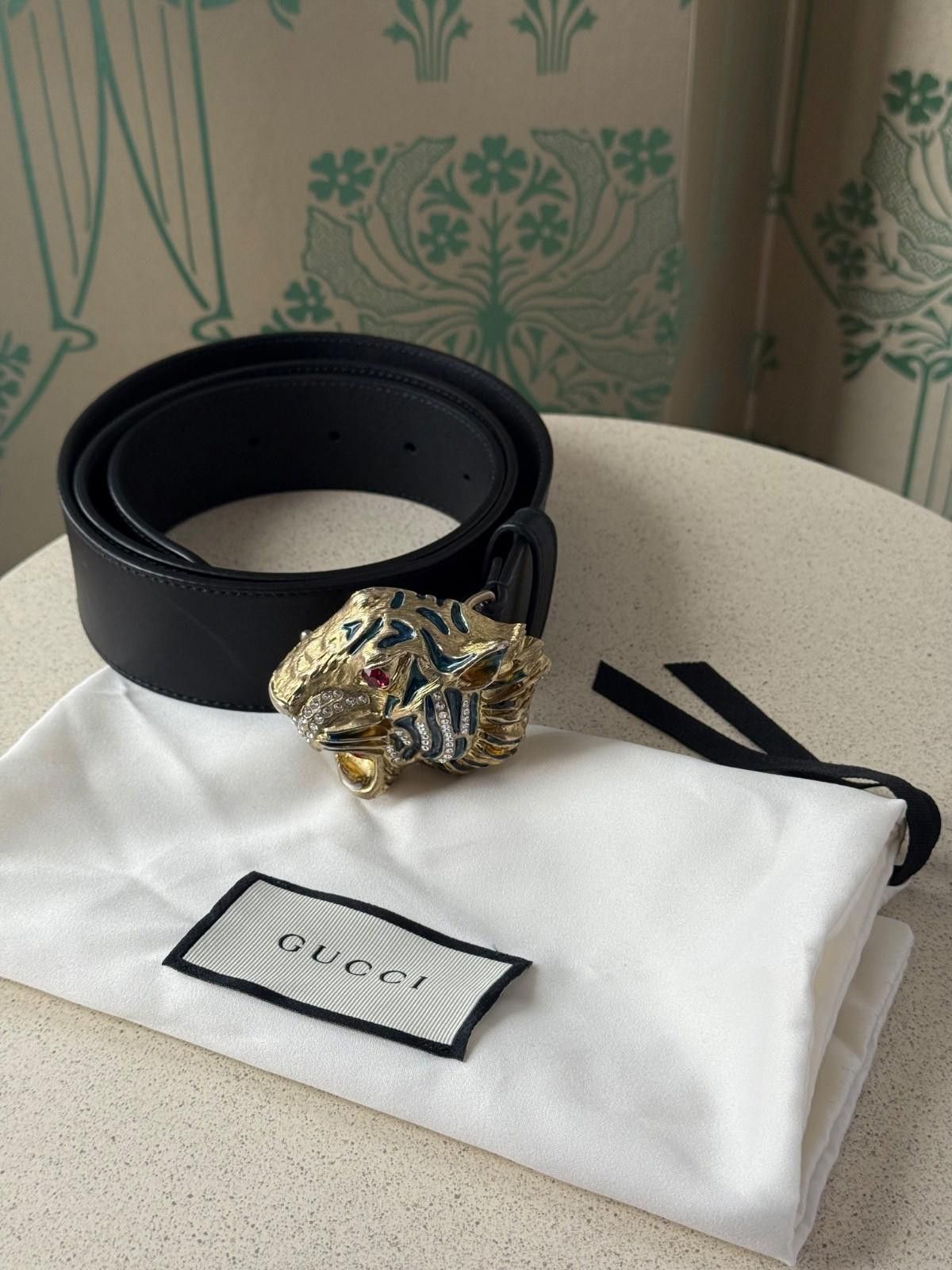 Gucci Gucci Tiger Head Rhinestines Black Leather Buckle Belt 95 Size 32 - 6 Thumbnail