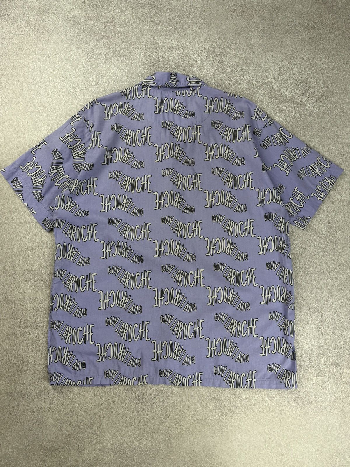 Guy Laroche Guy Laroche Monogram Short Sleeve Short Size 3 Size US L / EU 52-54 / 3 - 8 Thumbnail