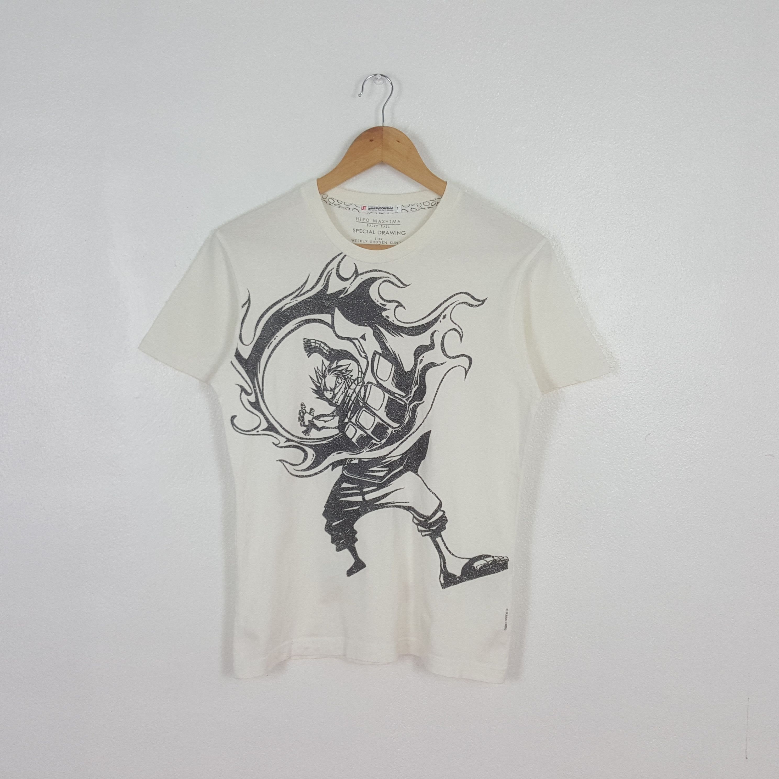 Uniqlo Vintage Hiro Mashima Fairy Tail Anime Tshirt C319N19 Size US XS / EU 42 / 0 - 1 Thumbnail