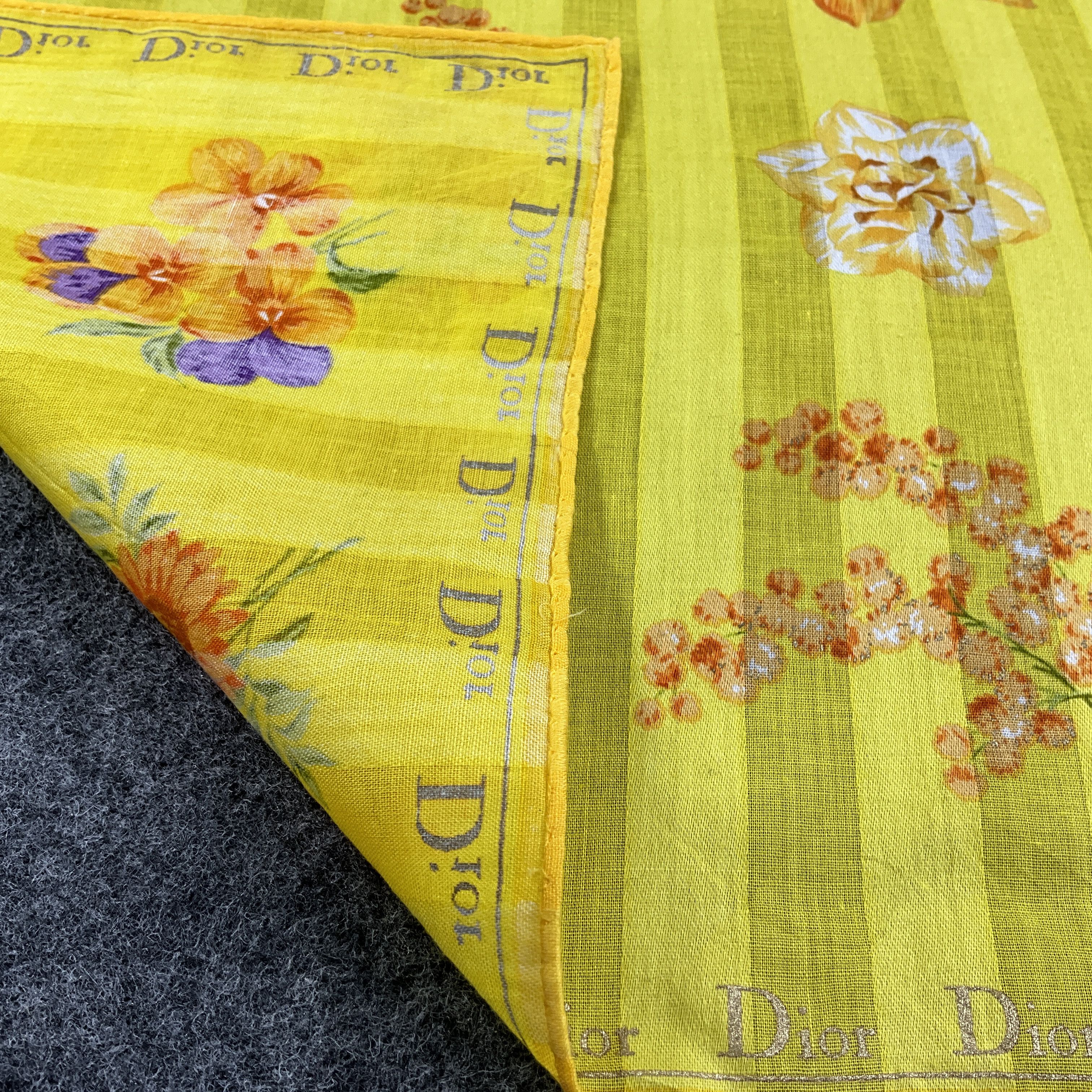 Vintage Christian Dior Handkerchief / Bandana / Neckerchief B064 Size ONE SIZE - 11 Thumbnail