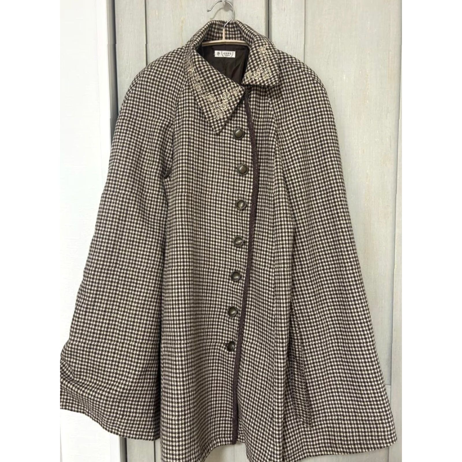 Vintage Axes Femme Houndstooth Cape Coat Jacket Poncho brown free size Used from japan Womens One Size Long Sleeve Vintage? No Size ONE SIZE - 4 Thumbnail
