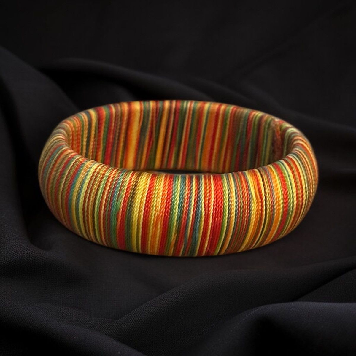 Other Chunky multicolor thread wrapped bangle bracelet Size ONE SIZE - 1 Thumbnail