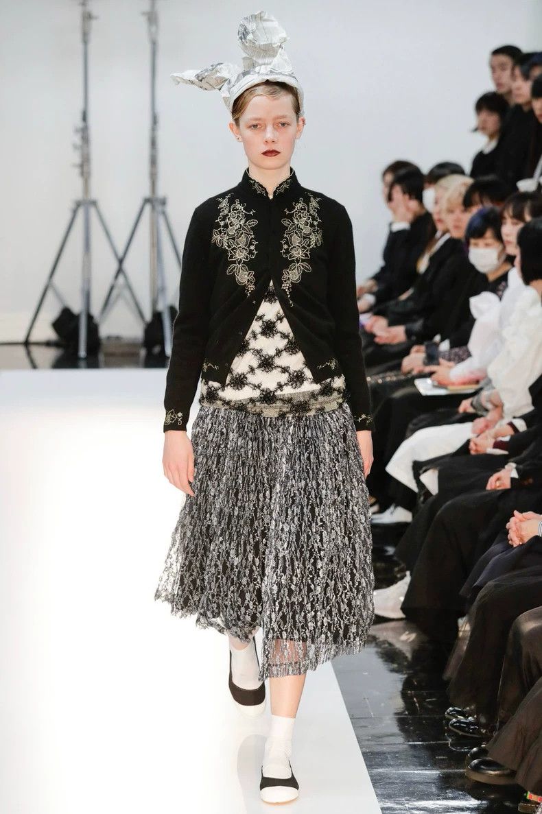Comme des Garcons Comme Des Garcons Embroidered cardigan Size M / US 6-8 / IT 42-44 - 1 Thumbnail