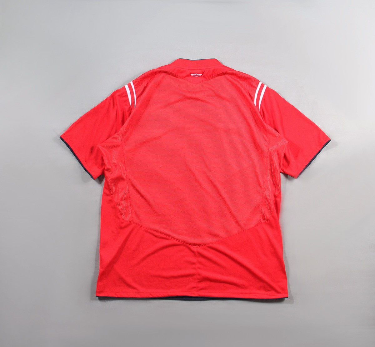 Umbro Umbro x England Vintage Soccer Football Jersey Shirt 90s XL Size US XL / EU 56 / 4 - 6 Thumbnail
