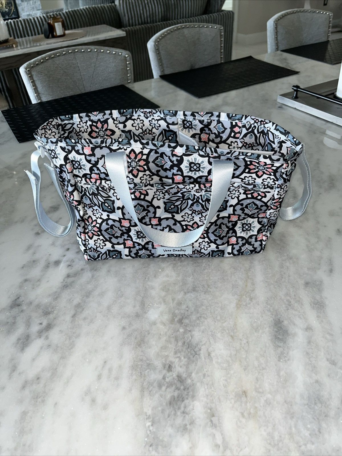 Vera Bradley Vera Bradley Lunch/Tote 14 1/2 x 8 1/2 New no Tags Size ONE SIZE - 6 Thumbnail