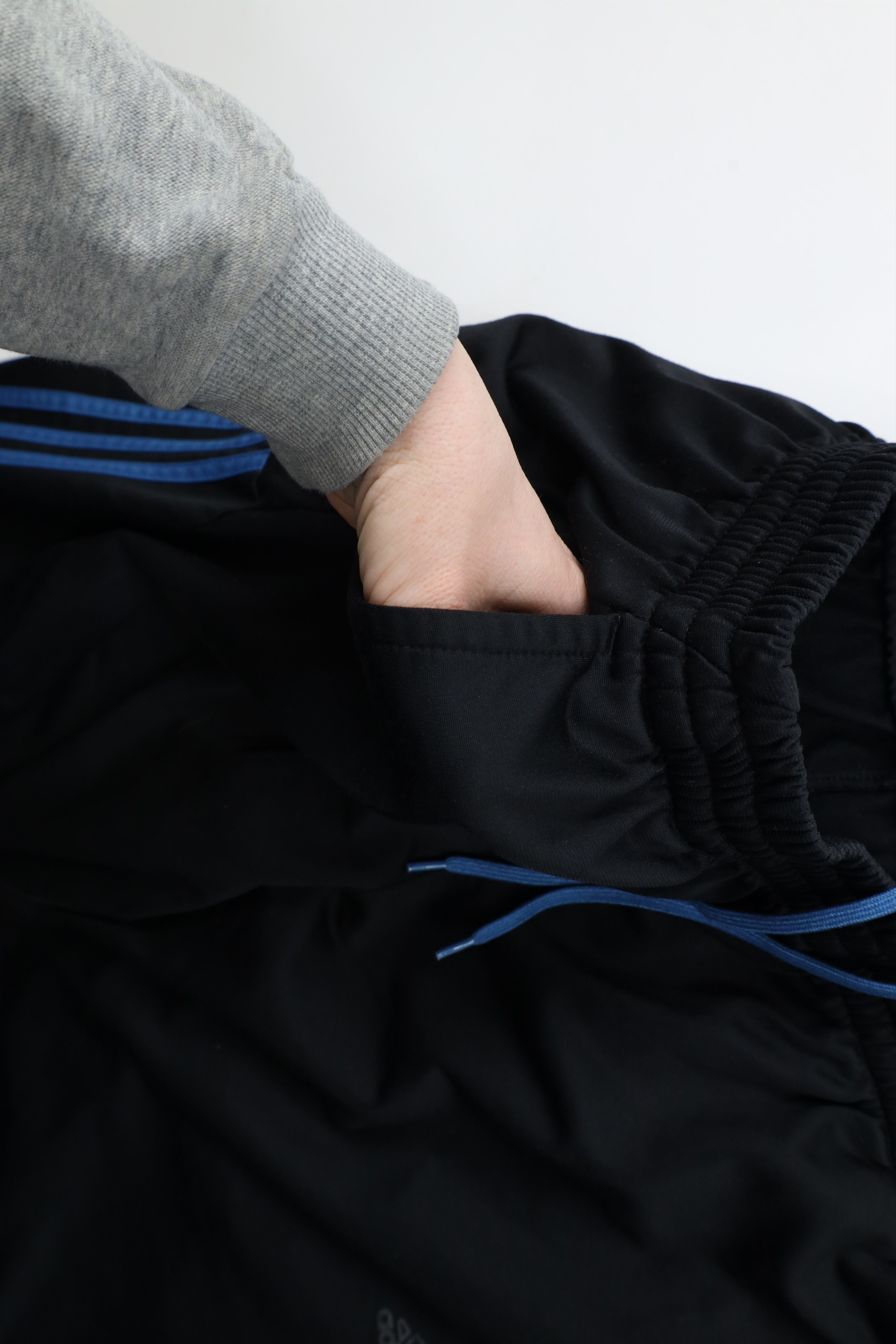 Adidas × Vintage Vintage Y2K Adidas Striped Wide Leg Sweatpants Pants Black Size US 36 / EU 52 - 6 Thumbnail