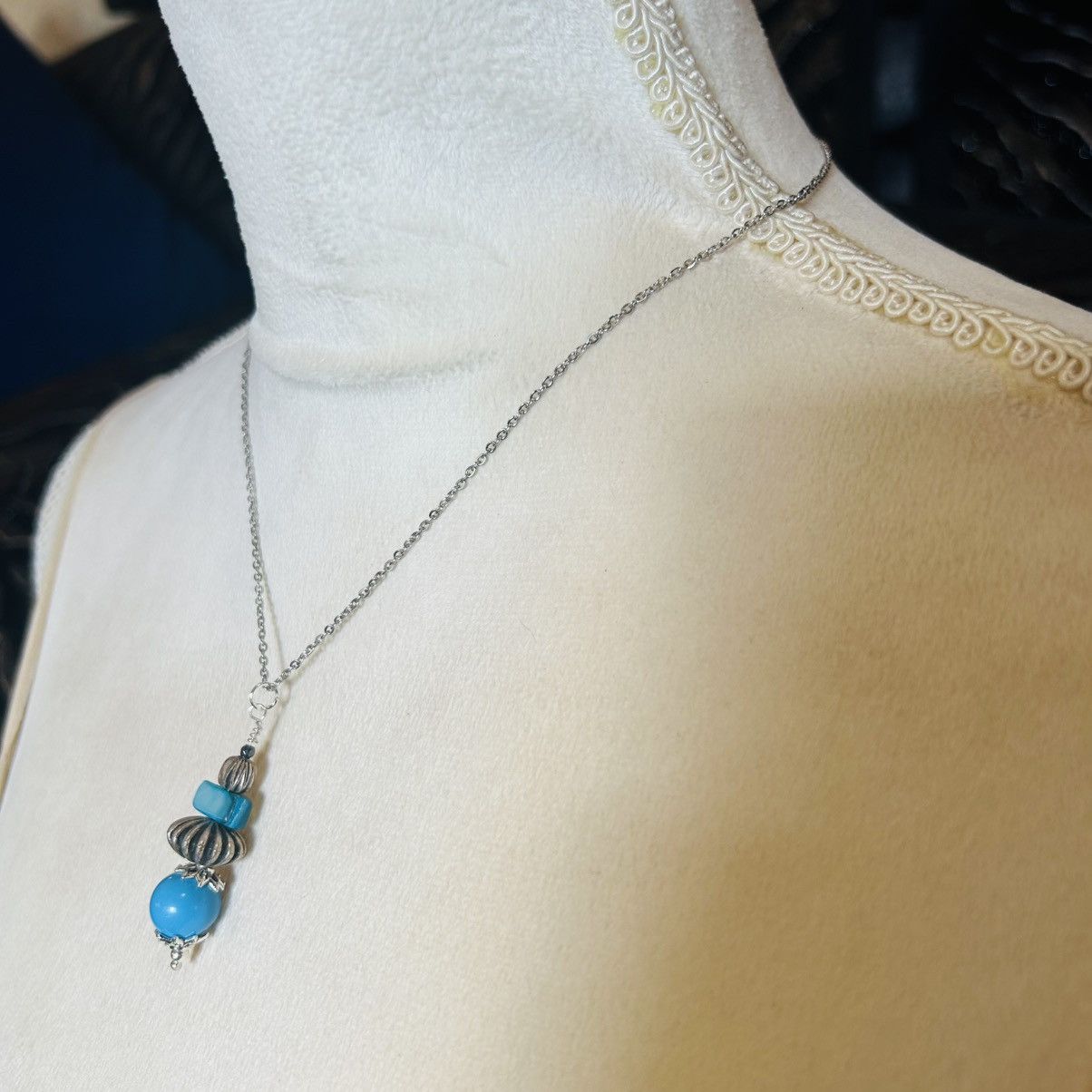 Handmade Handcrafted vintage bead drop pendant on chain necklace Size ONE SIZE - 3 Thumbnail