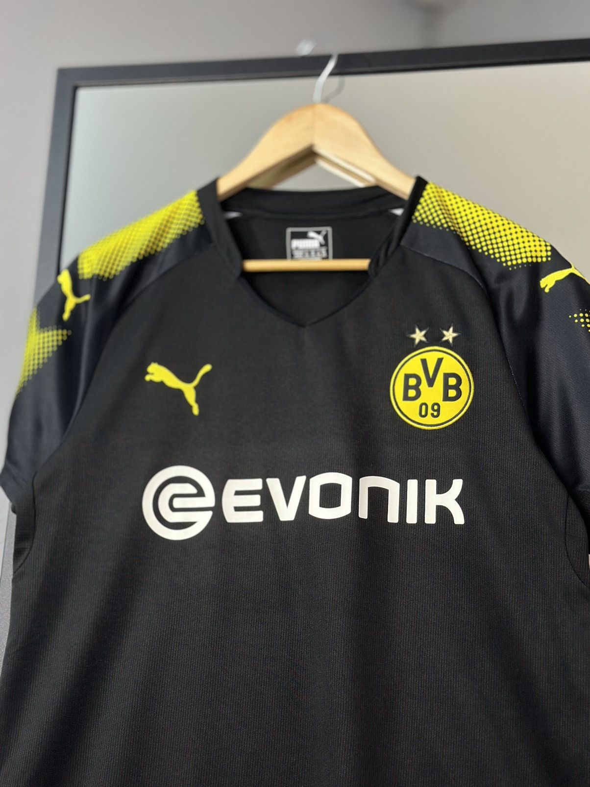 Puma Borussia Dortmund 2017/18 Puma football shirt Jersey soccer Size US XL / EU 56 / 4 - 6 Thumbnail