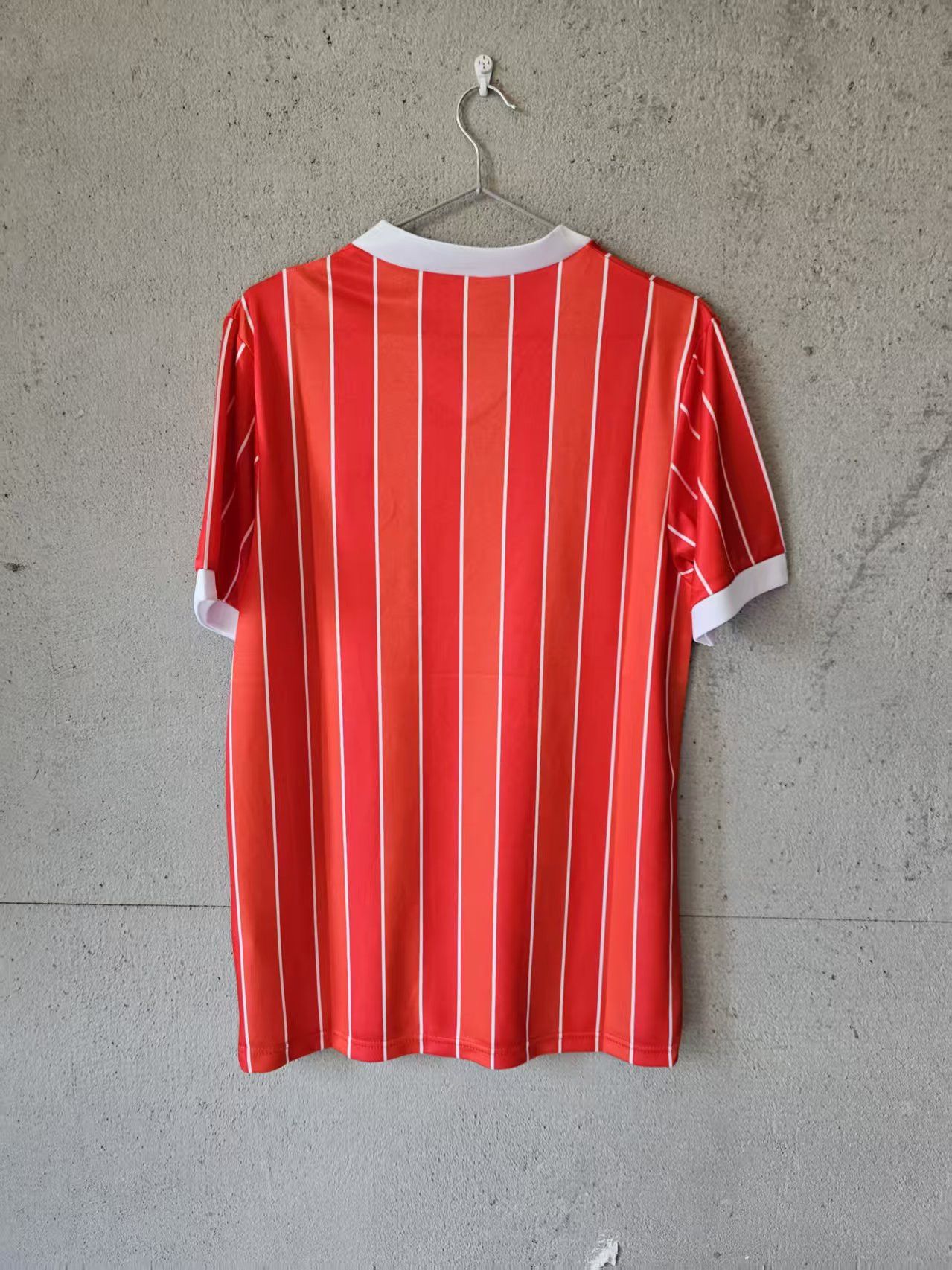 Other Vintage FC Köln Jersey Red Size US S / EU 44-46 / 1 - 4 Thumbnail