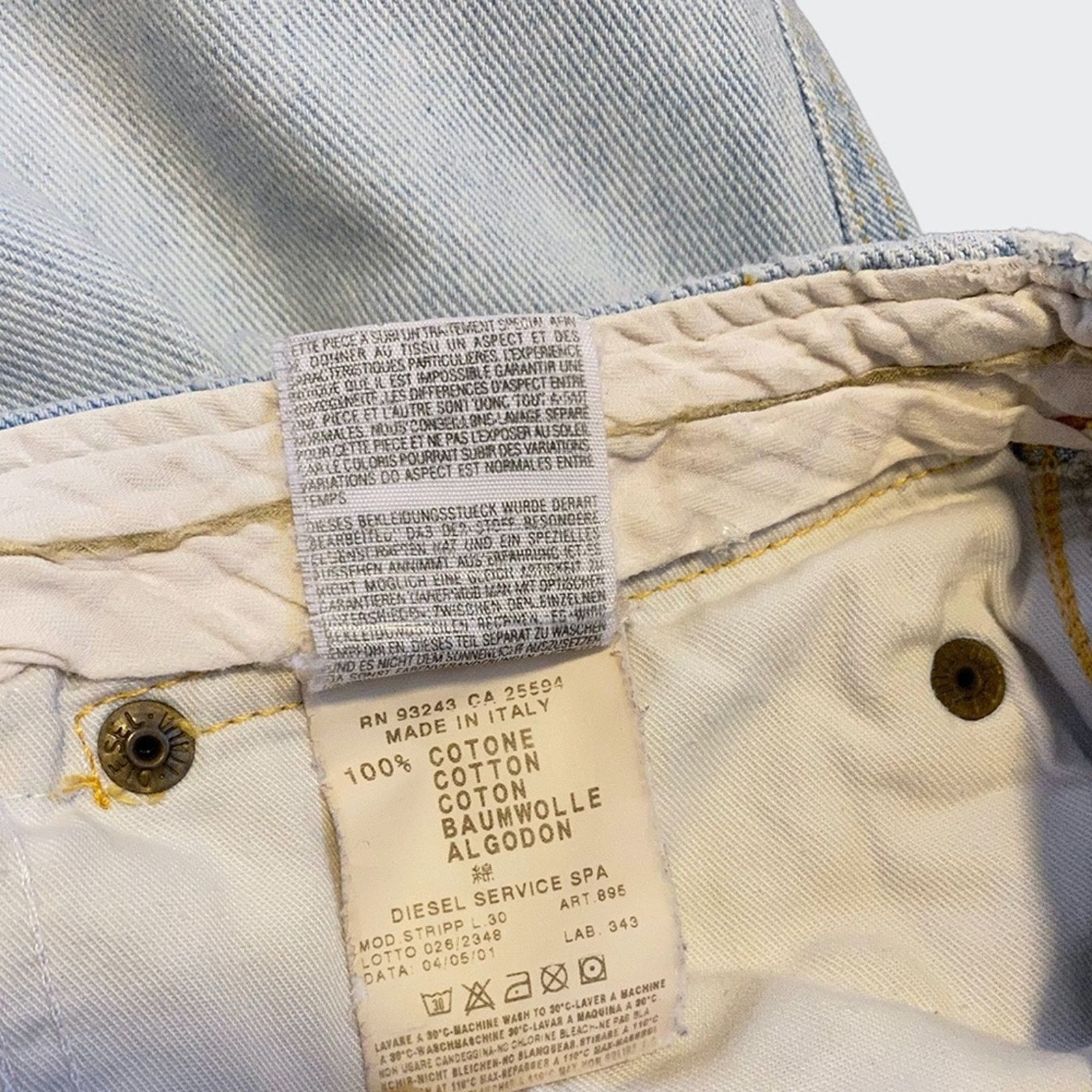 Diesel ARCHIVE Y2K Diesel Ultra Low Rise Jeans Made in Italy 28 Size 28" / US 6 / IT 42 - 13 Thumbnail