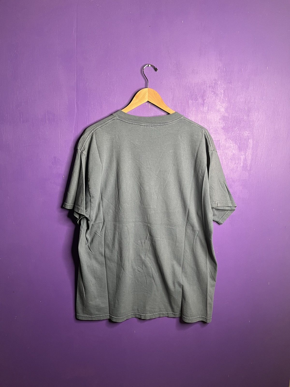 Vintage Vintage 90s Alien mushroom faded t-shirt Size US XL / EU 56 / 4 - 2 Thumbnail