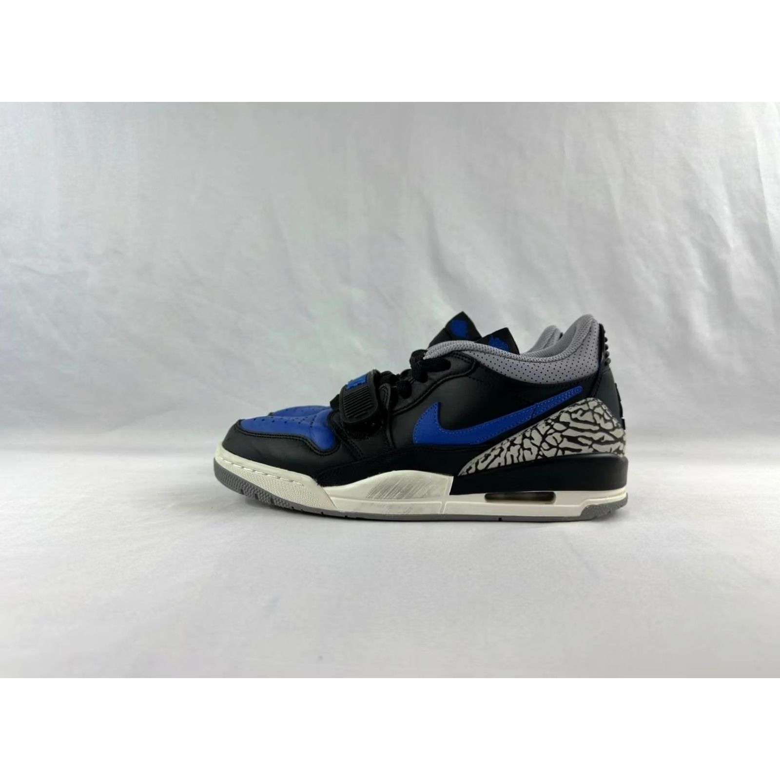 Jordan Brand Nike Air Jordan Legacy 312 Low Royal CD7069-041 Men 8 Sneaker Leather Blue Size US 8 / EU 41 - 4 Thumbnail