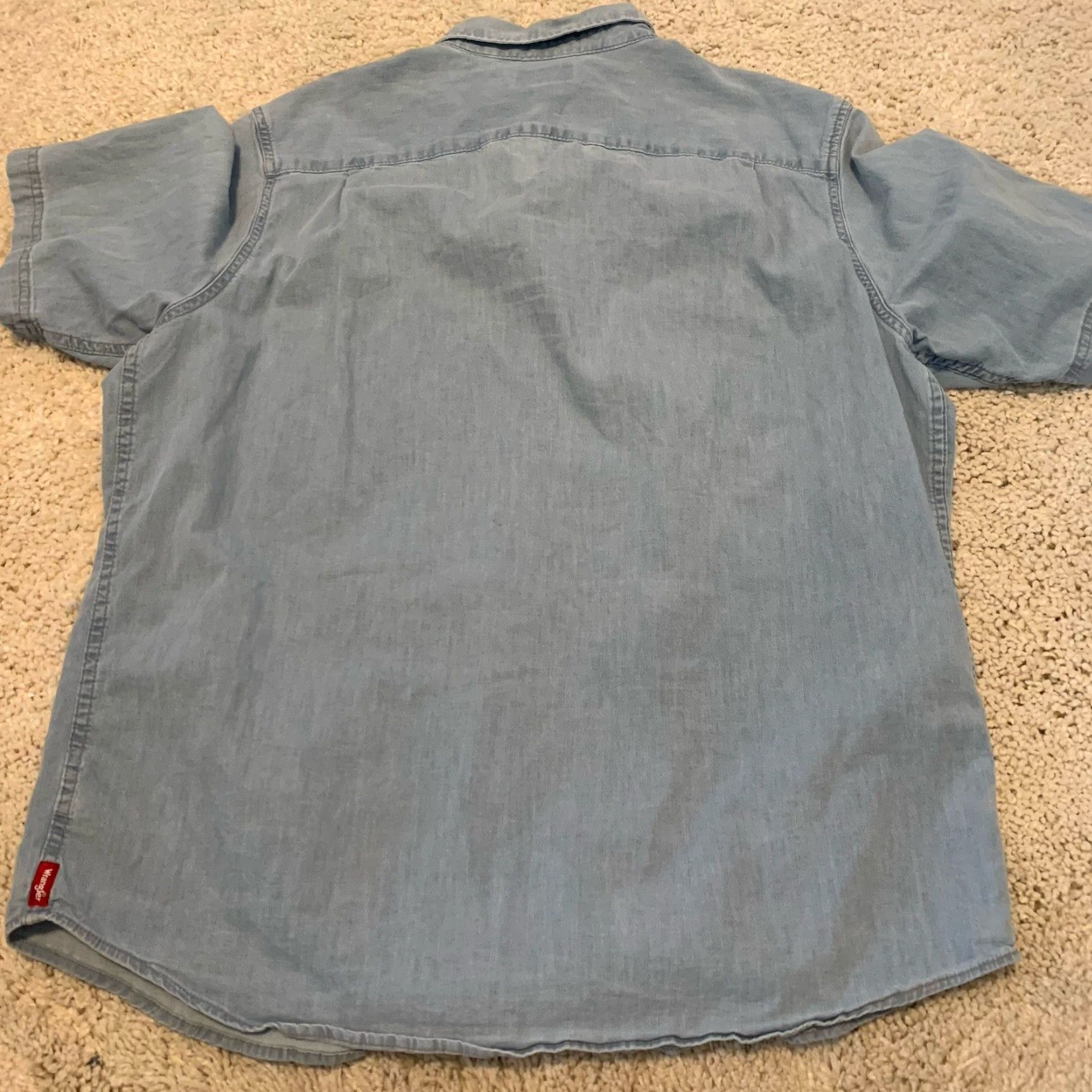 Wrangler Wrangler Shirt Mens XL Denim Short Sleeve Light Blue Pockets Button-Up Western Workwear Casual Everyday Size US XL / EU 56 / 4 - 5 Thumbnail
