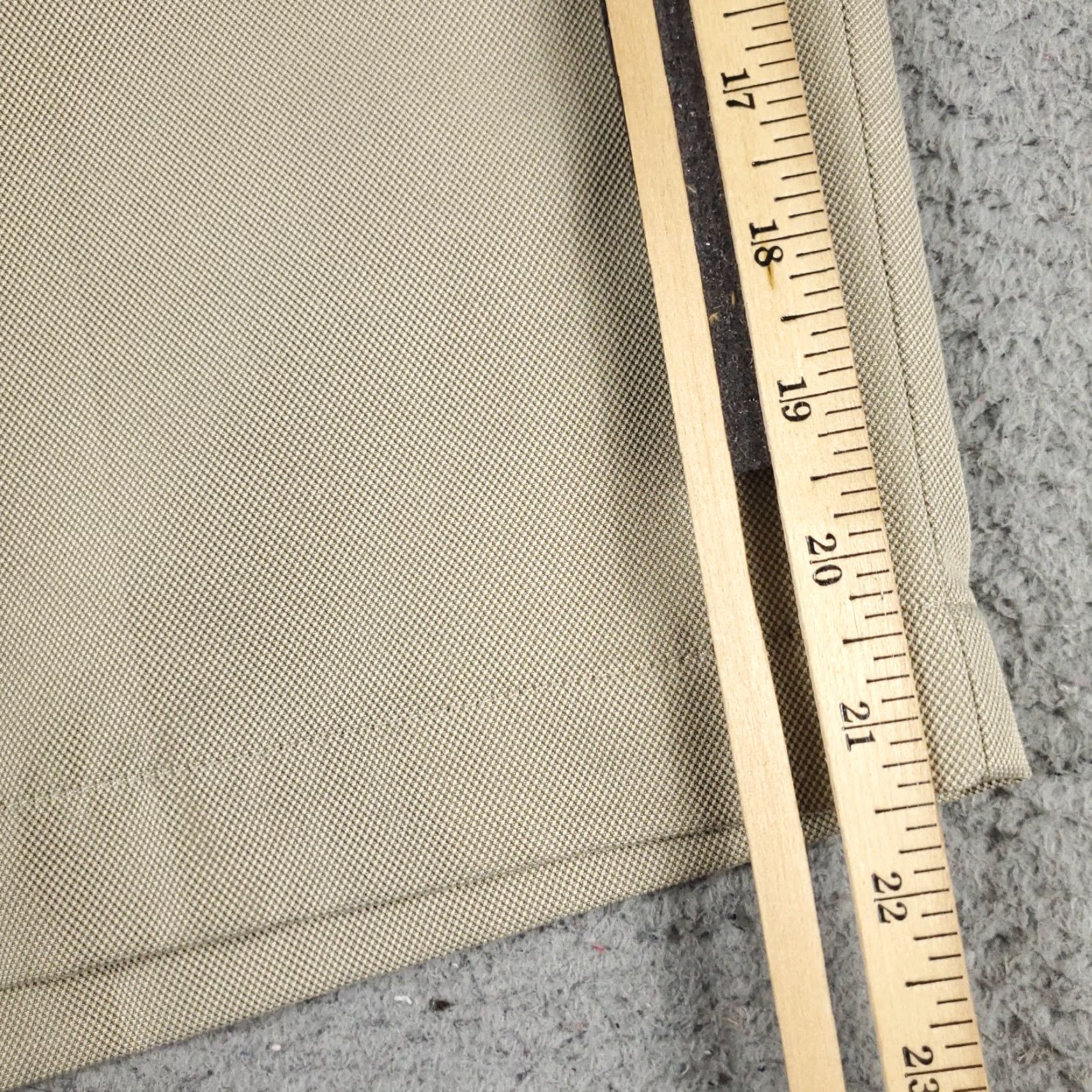 Vintage Greg Norman Mens Shorts 40 Beige Chino Flat Front Casual Business Travel Workwear Size US 40 / EU 56 - 5 Thumbnail