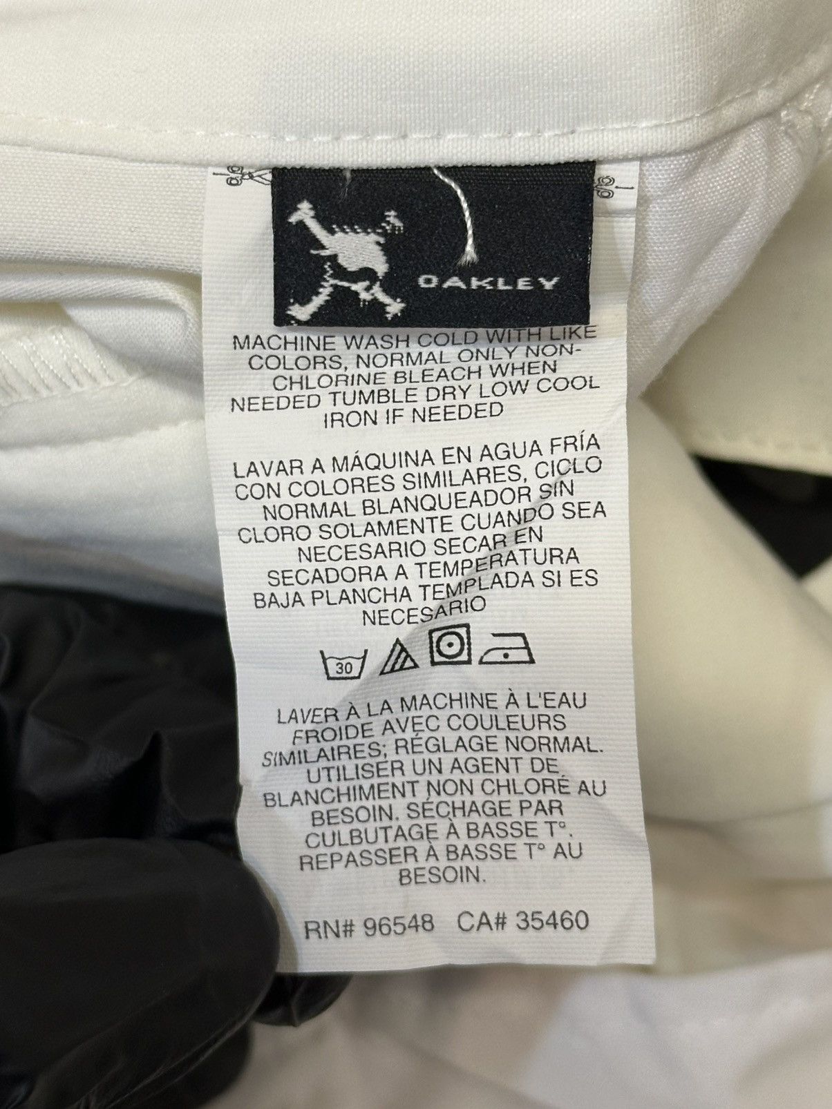 Oakley Oakley golf pants with a performance nylon tech design. Size US 40 / EU 56 - 16 Thumbnail