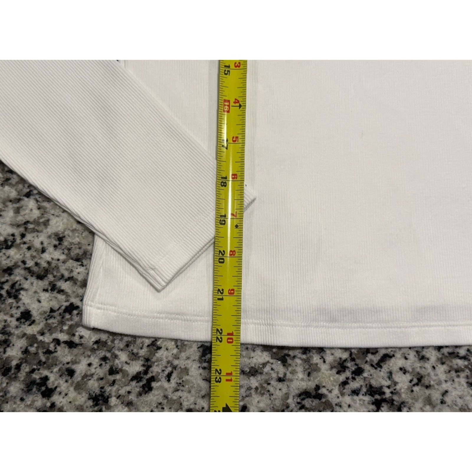 Veronica Beard VERONICA BEARD Nate Turtleneck Top White M Womens EUC Size M / US 6-8 / IT 42-44 - 4 Thumbnail