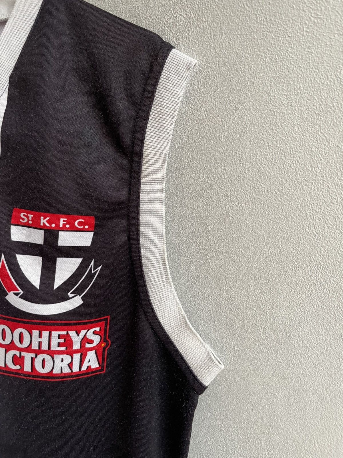 Vintage St Kilda Saints Vintage Puma Football Club AFL LRG Jersey Size US XXL / EU 58 / 5 - 14 Thumbnail