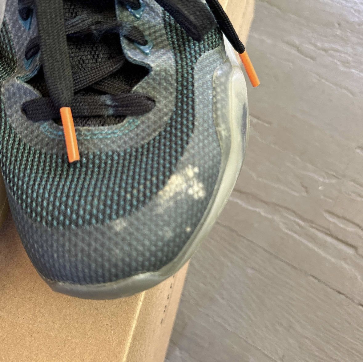 Nike Kobe 10 Flight from 2015 Size US 8.5 / EU 41-42 - 7 Thumbnail