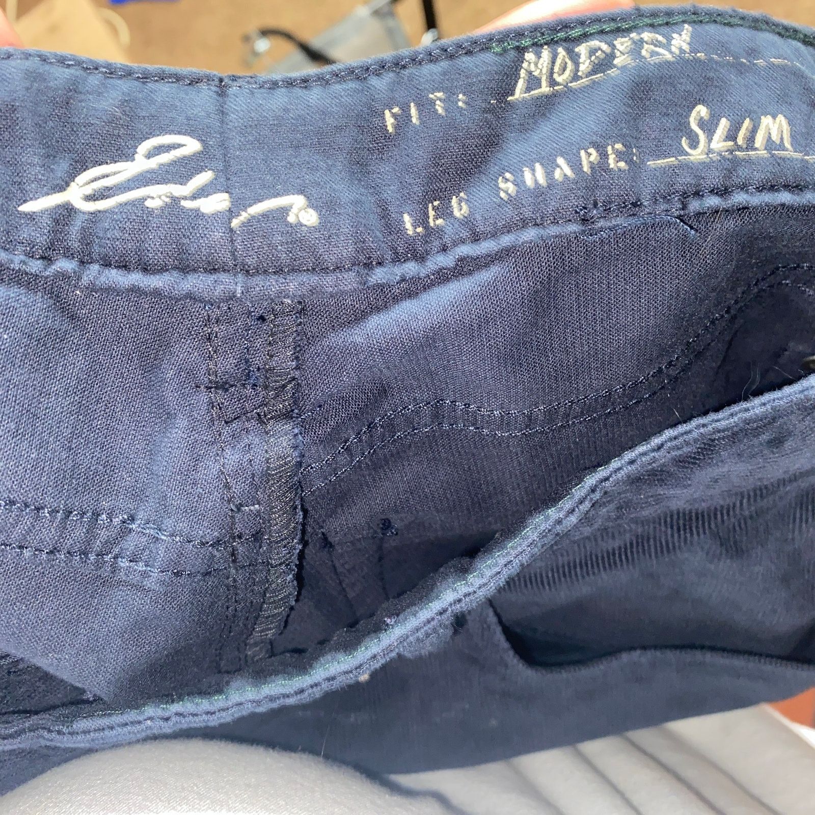 Eddie Bauer Eddie Bauer Navy Blue Corduroy Slim Modern Fit Pants 14P Size 36" / US 14 / IT 50 - 5 Thumbnail