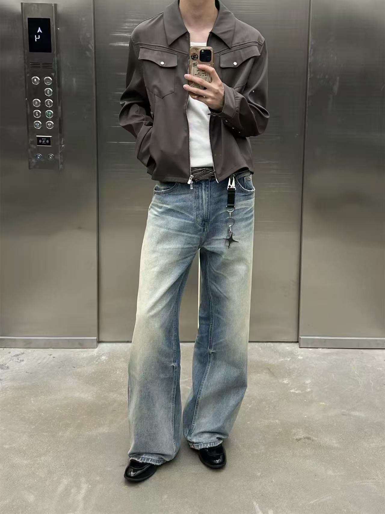 Japanese Brand Washed blue straight loose cleanfit distressed jeans for men Size US 32 / EU 48 - 2 Thumbnail