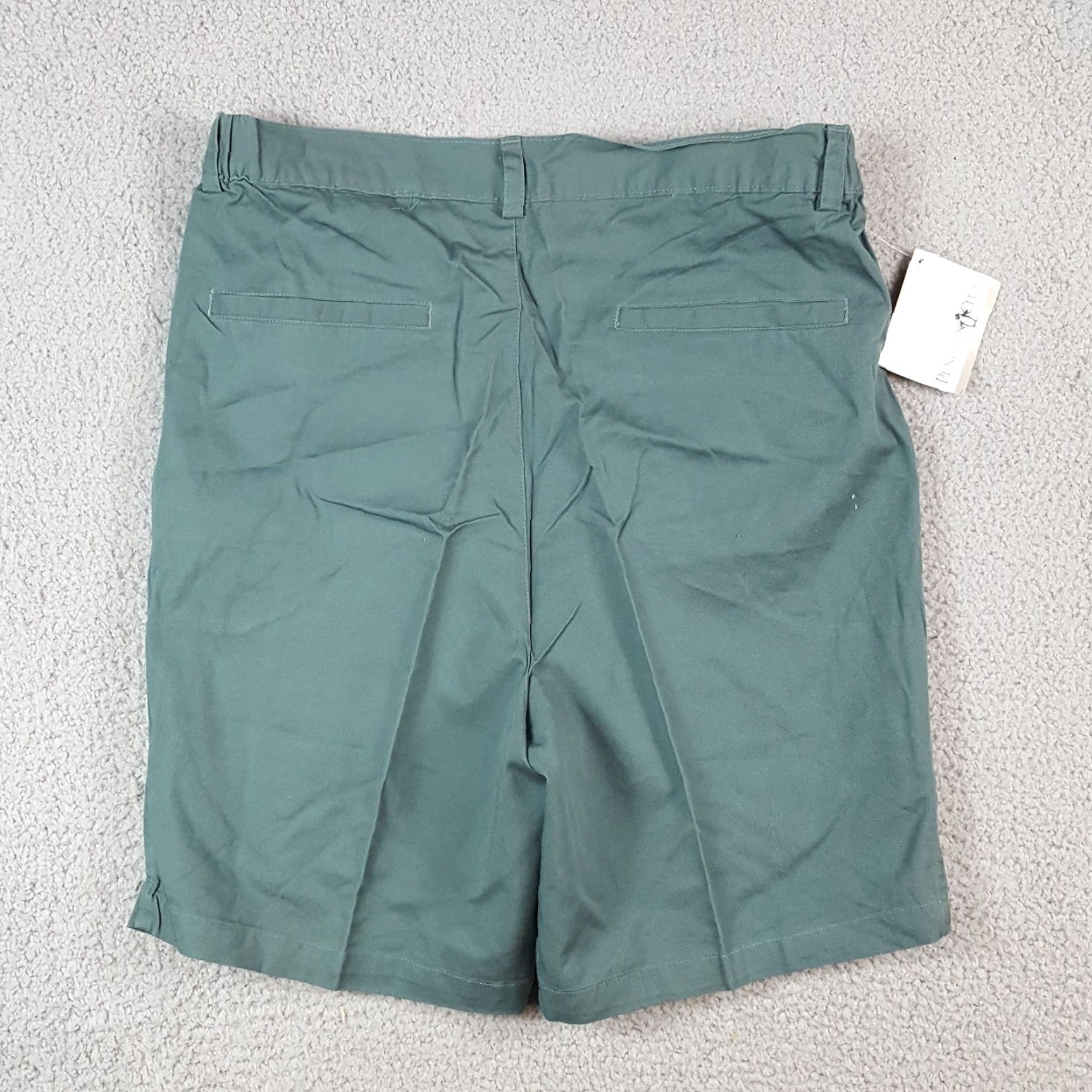 Vintage Vintage Penguin Men's Chino Shorts 32 Green Pleated Front Stretch Waist Summer Casual Retro Y2K Size US 32 / EU 48 - 4 Thumbnail