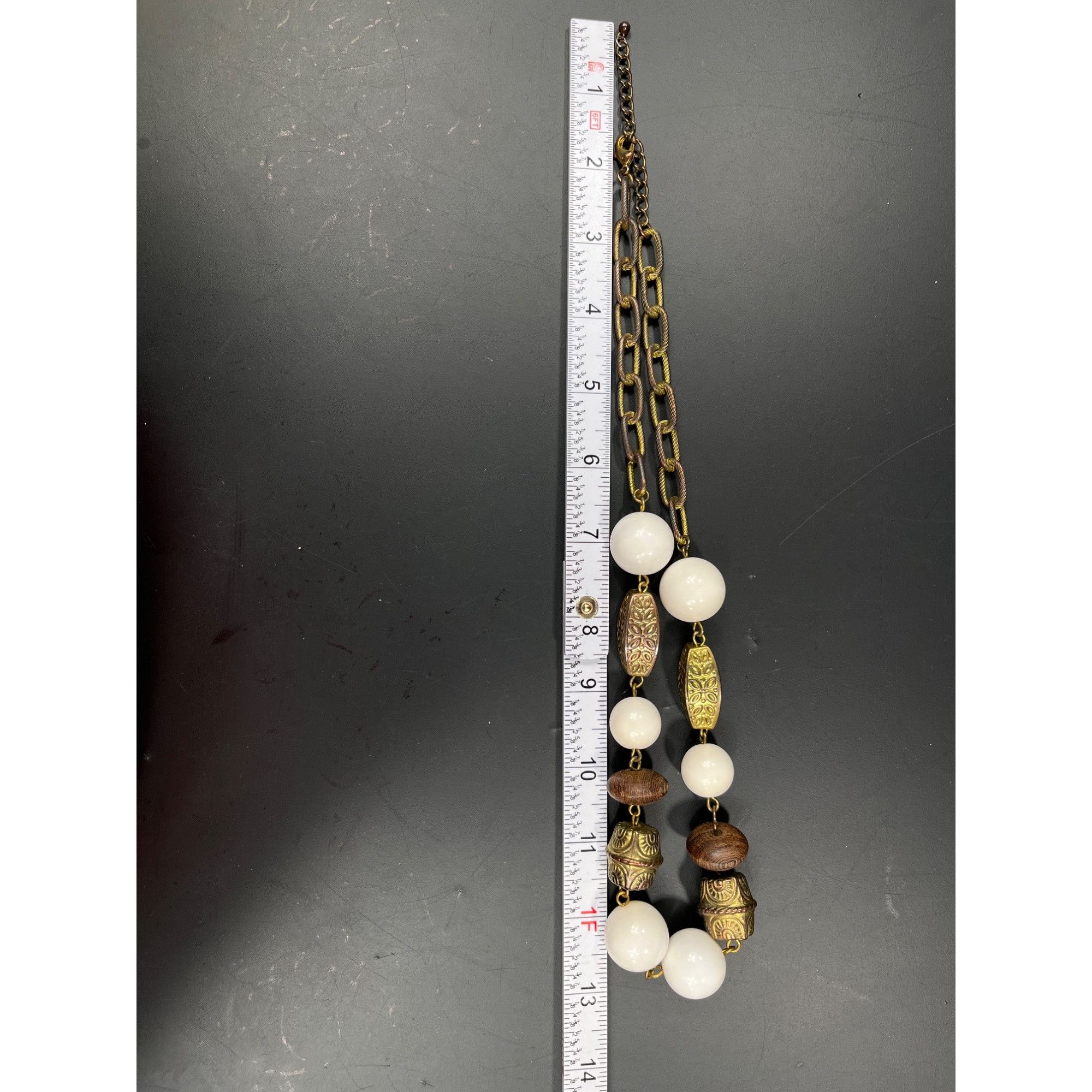 Vintage Vintage SKU 7879 Inspired White Bead and Brass Necklace With Size ONE SIZE - 3 Thumbnail