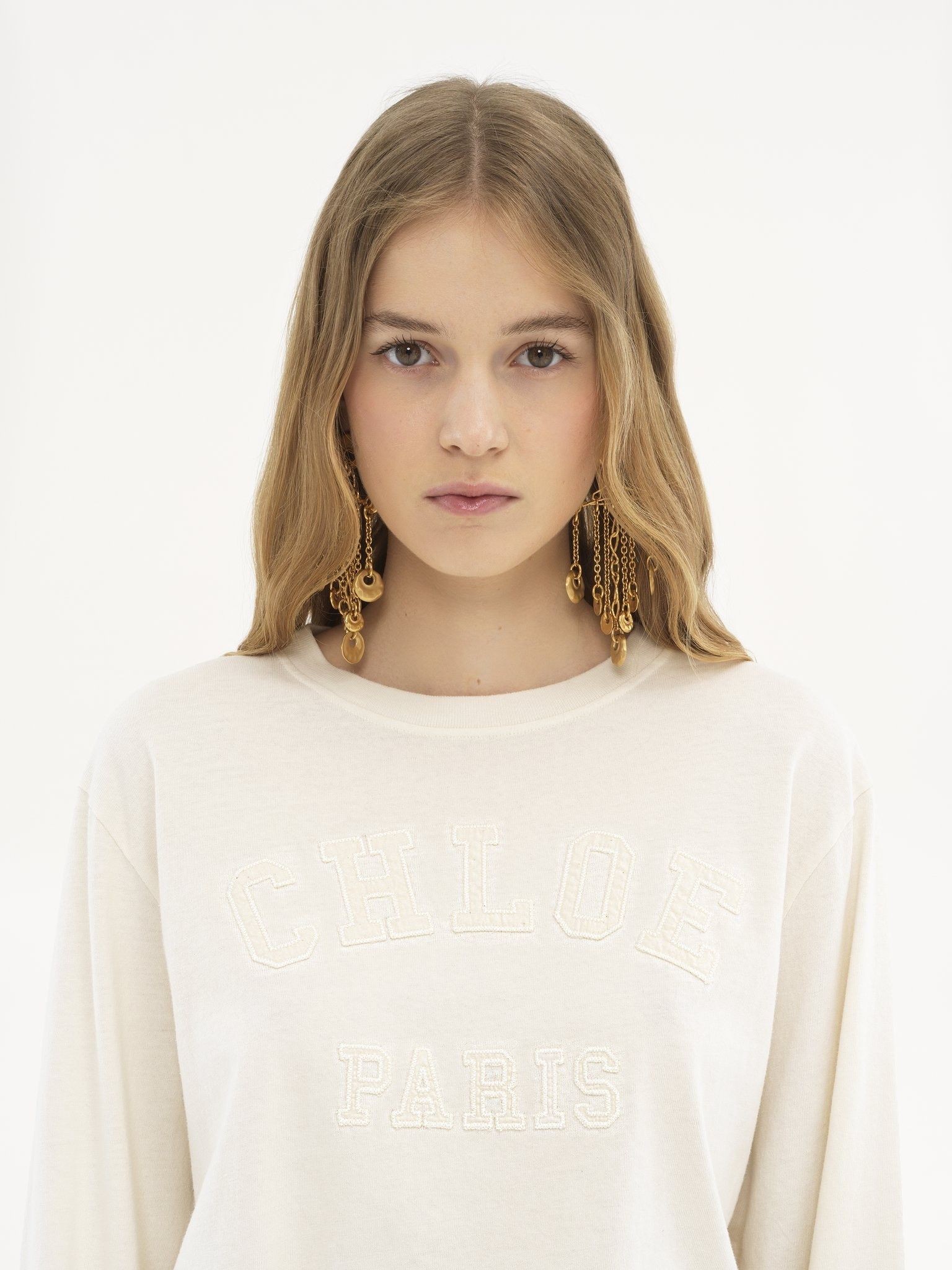 Chloe o1loc1c11125 Oversized Long-sleeve Logo T-Shirt Cocunt Milk Size XS / US 0-2 / IT 36-38 - 5 Thumbnail