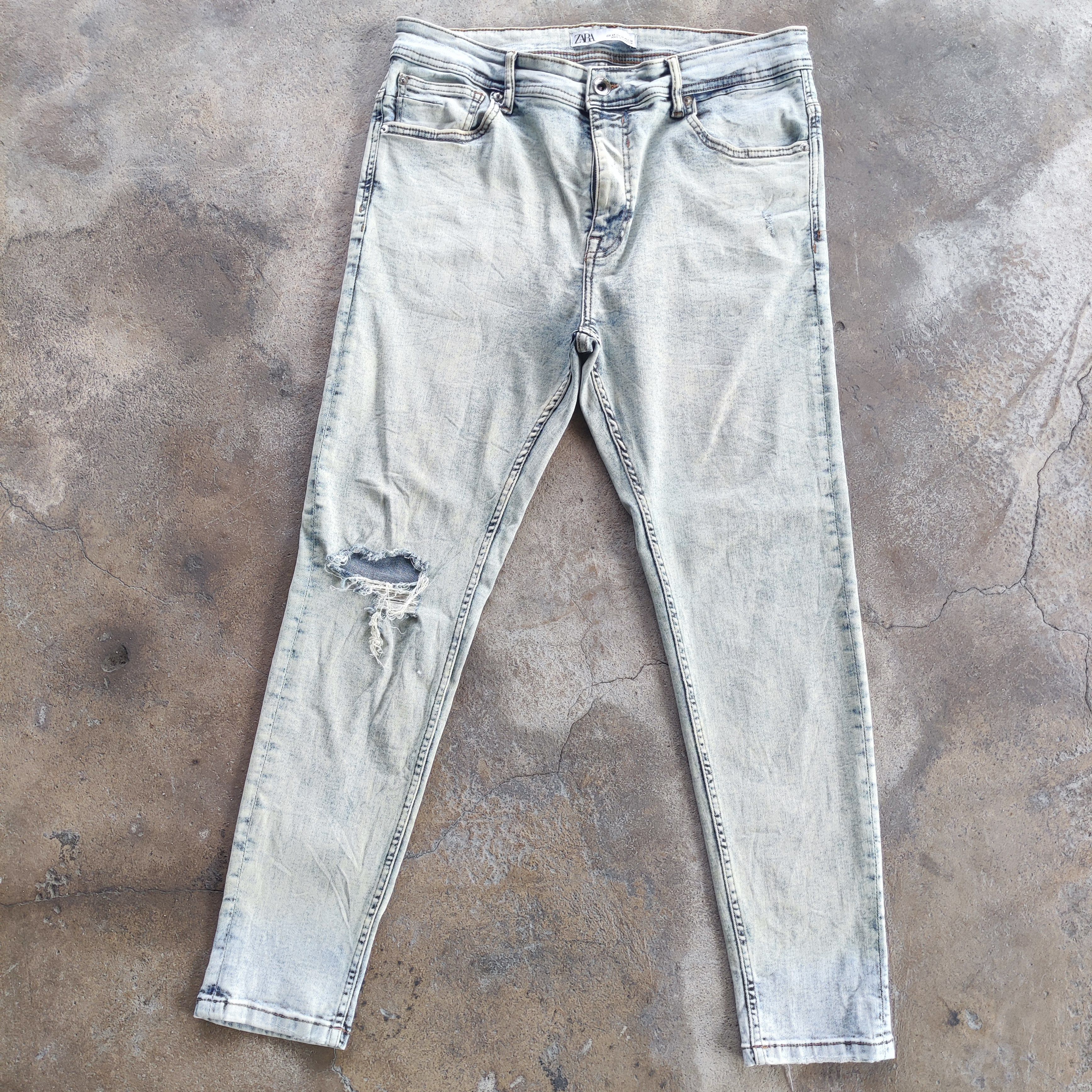 Vintage Zara Brand Skinny Jeans Distressed Faded Pants