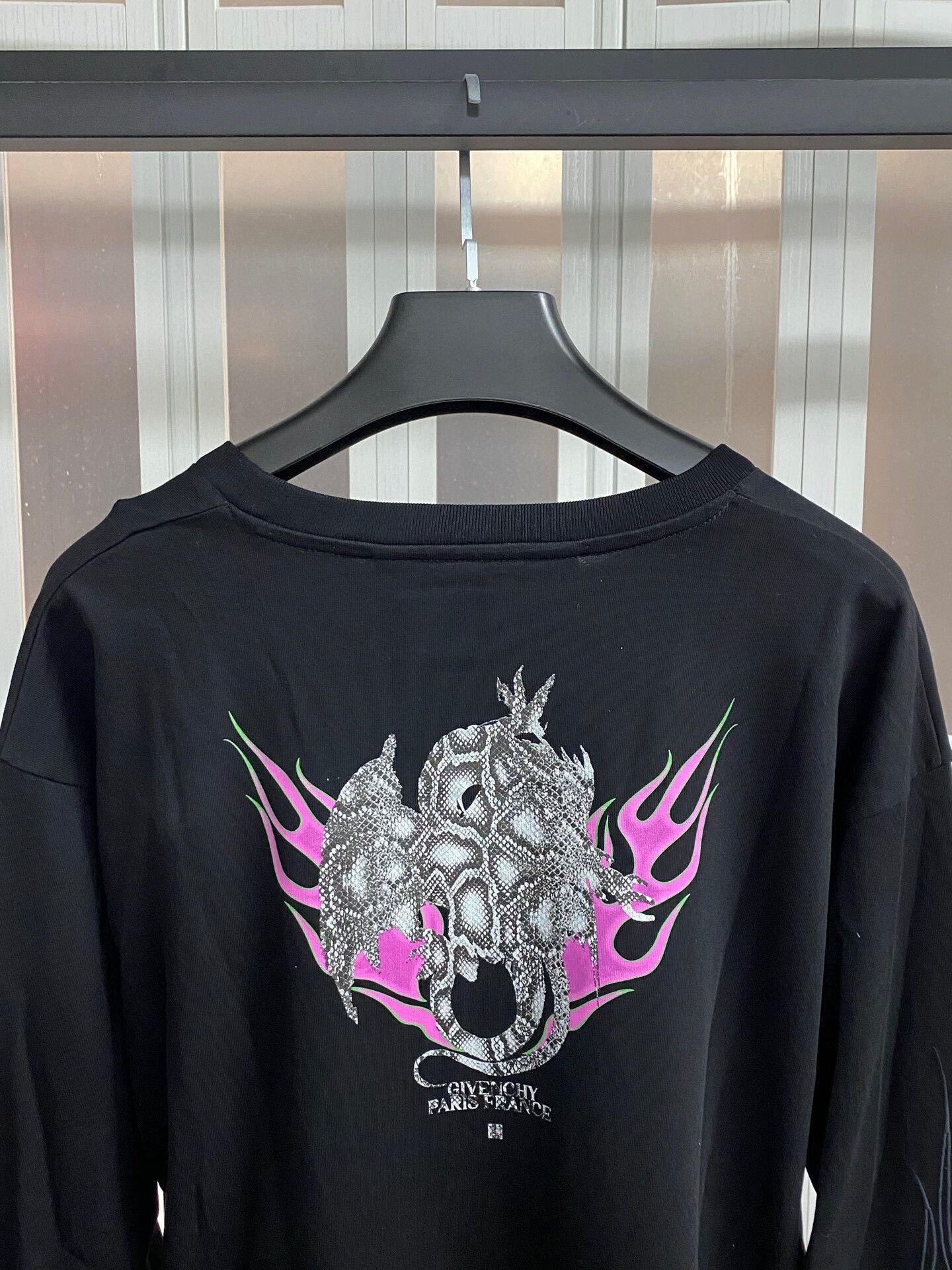 Givenchy Givenchy Long Sleeve T-Shirt for Men Size US S / EU 44-46 / 1 - 2 Thumbnail