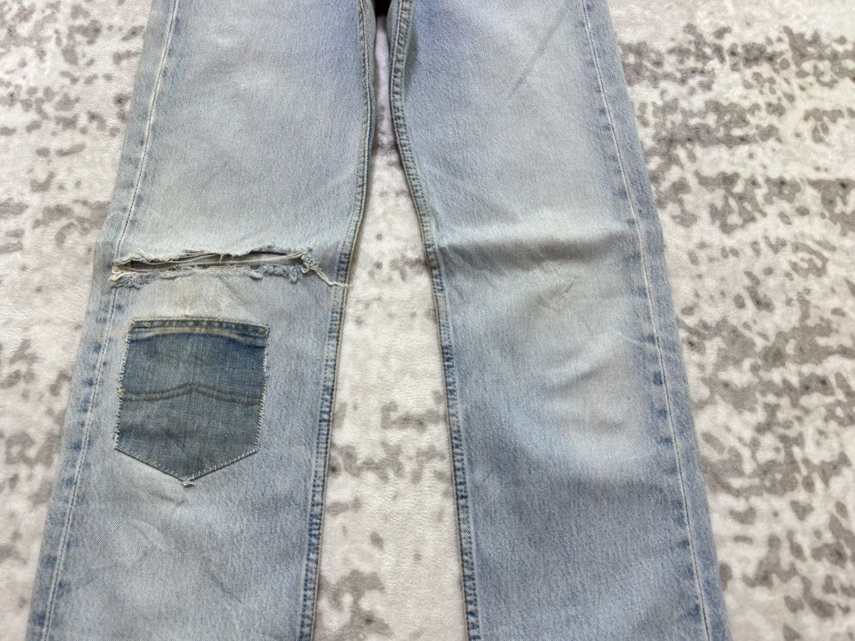 Levi's Vintage Levi’s 501 Distressed Knee Rip Patchwork Denim Jeans Size US 27 - 6 Thumbnail