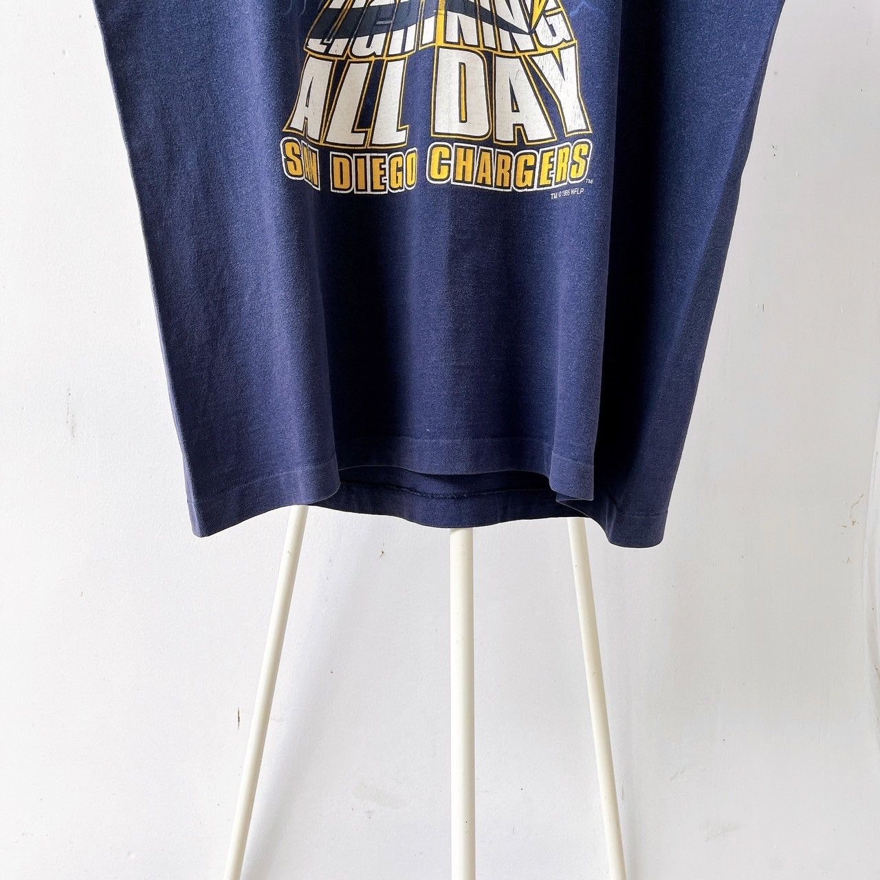 Vintage 90s San Diego Chargers NFL t-shirt/ XL Size US XL / EU 56 / 4 - 4 Thumbnail