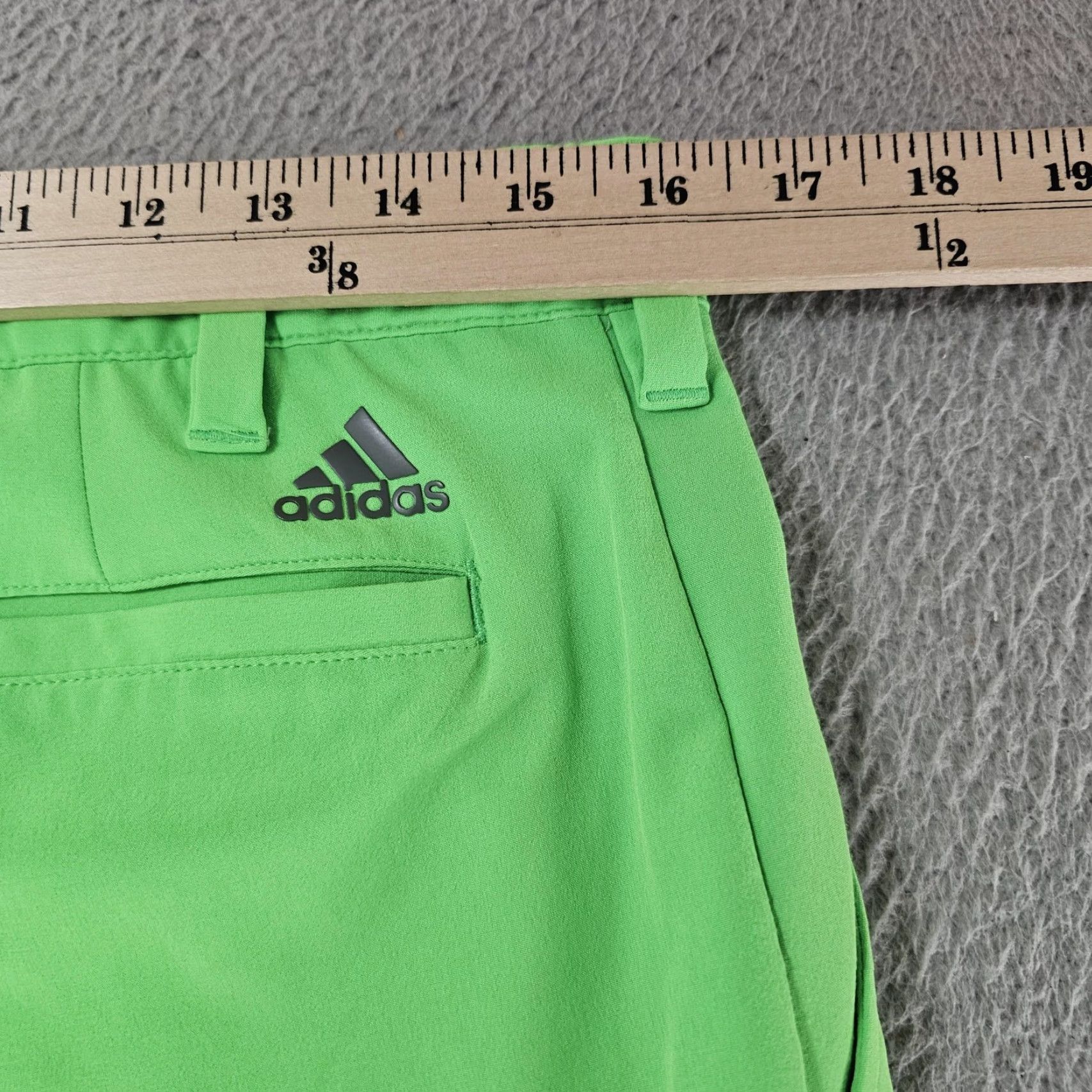 Adidas Adidas Shorts Mens 32 Green Golf Performance Stretch Flat Front Activewear Size US 32 / EU 48 - 4 Thumbnail