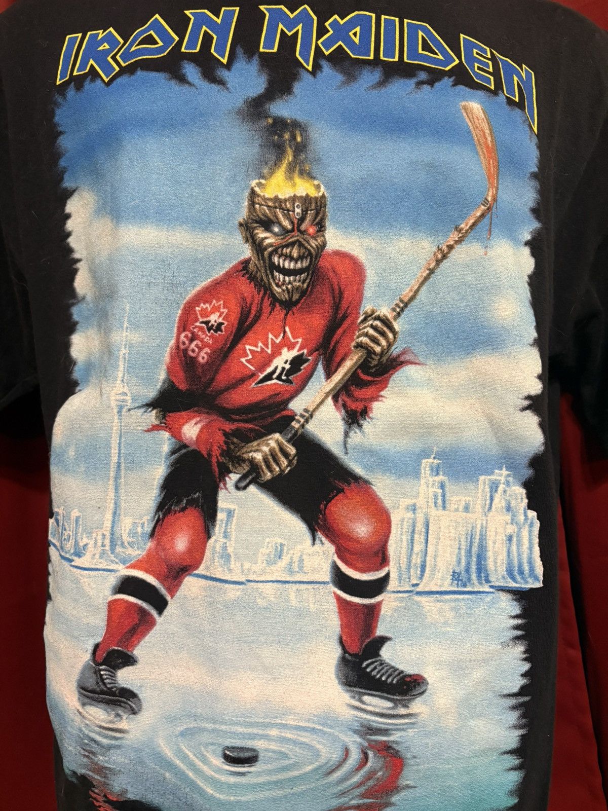 Band Tees Vintage Iron Maiden Tshirt Y2k Team Canada Band Tee Grail Size US XL / EU 56 / 4 - 2 Thumbnail