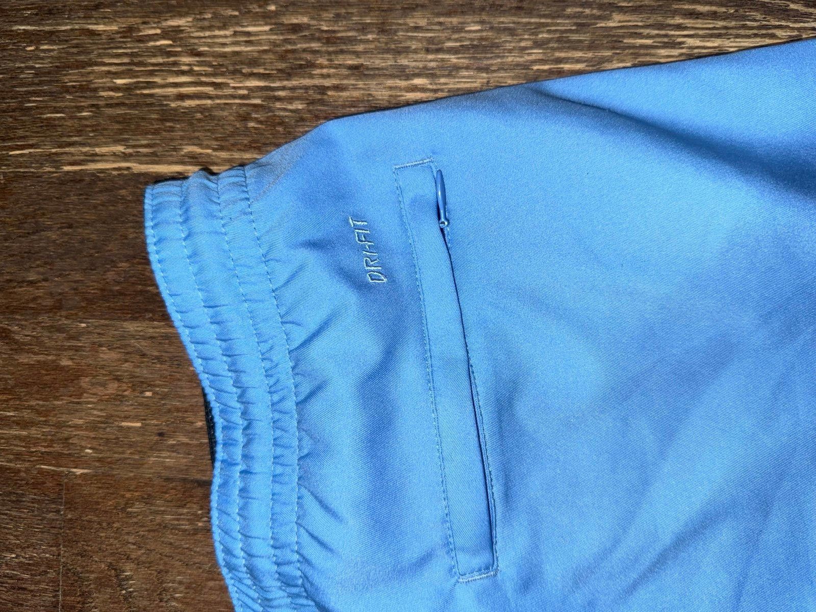 Nike Vintage Y2K Nike Court Shorts Baby Blue Rare Sz S Grail Size US 32 / EU 48 - 8 Thumbnail