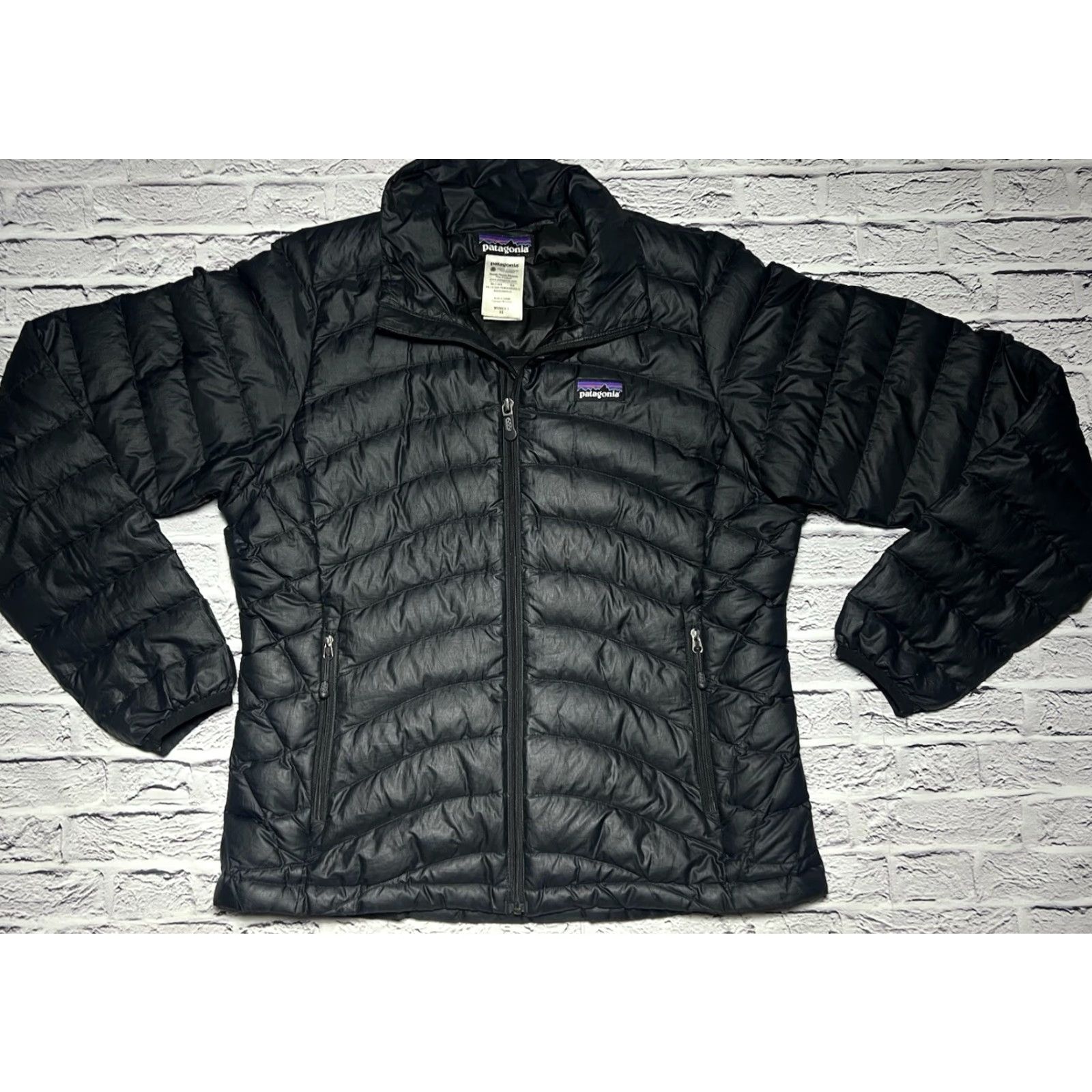 Patagonia Patagonia Women's Black Down Sweater XS Jacket User: Patagonia Women's Black Down Sweater XS Jacket Size XS / US 0-2 / IT 36-38 - 8 Thumbnail