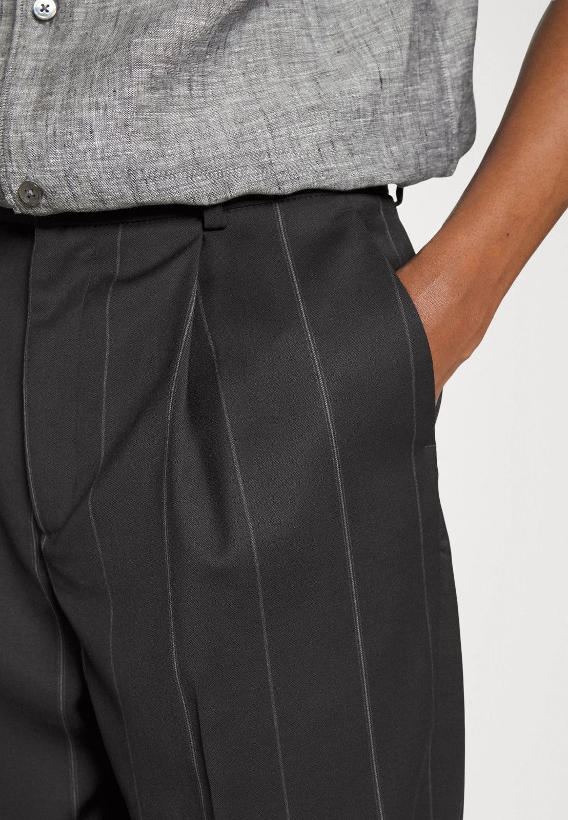 Han Kjobenhavn !DS! AW22 Han Kjobenhavn Pleated Suit Black Track Trousers Size US 32 / EU 48 - 9 Thumbnail