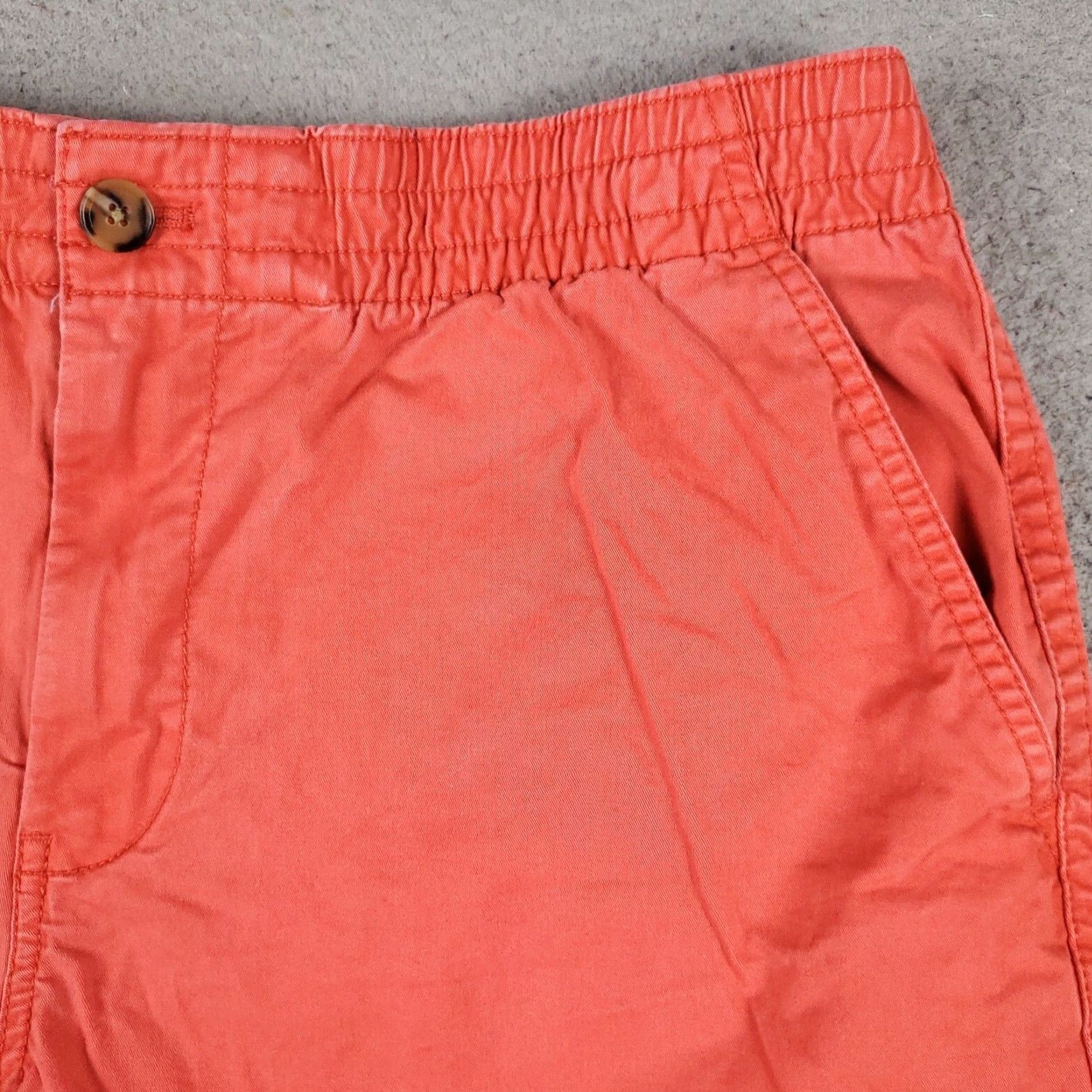 Tommy Hilfiger VINTAGE Tommy Hilfiger Shorts Women's Size Large Pink Casual Flat Front Chino Size 32" / US 10 / IT 46 - 3 Thumbnail