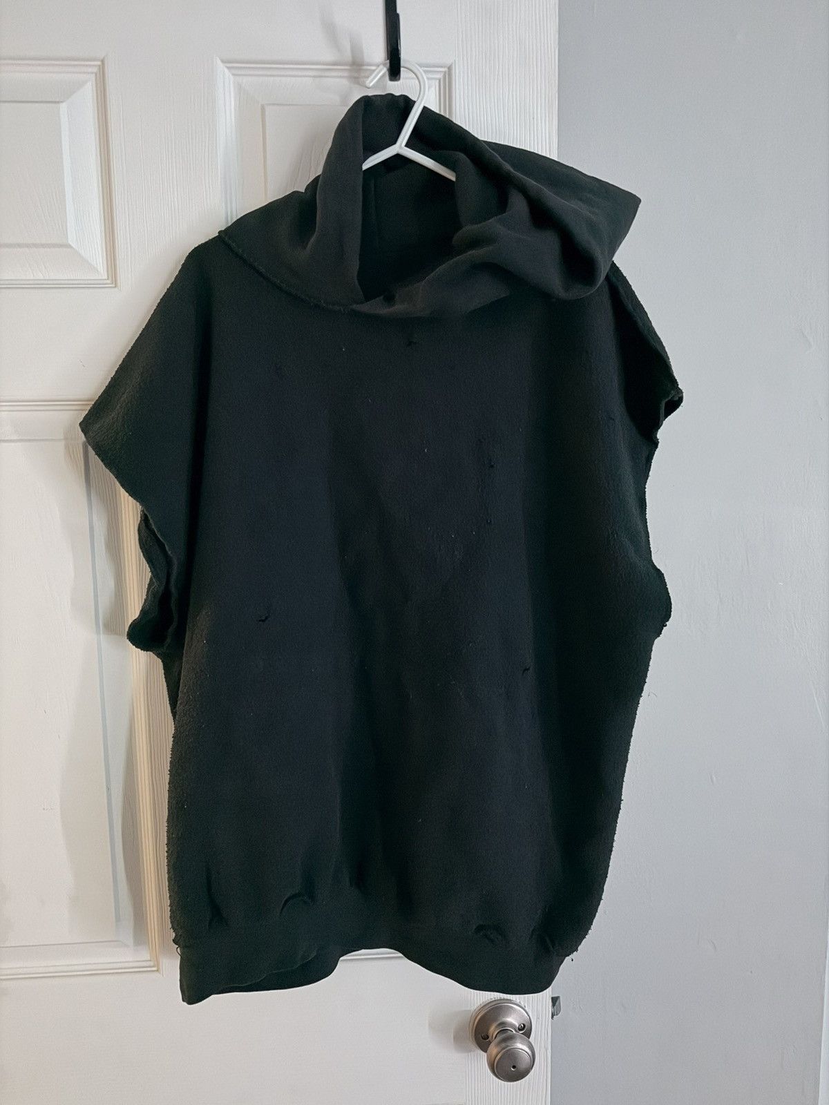 Other Black sleeveless hoodie ripped Size US XL / EU 56 / 4 - 1 Thumbnail