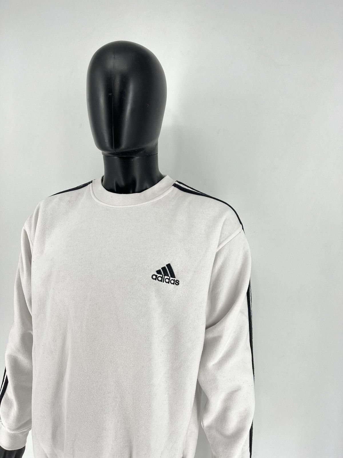 Adidas × Vintage Vintage Adidas White Embroidery Logos Sweatshirt Crazy Style Size US XL / EU 56 / 4 - 4 Thumbnail