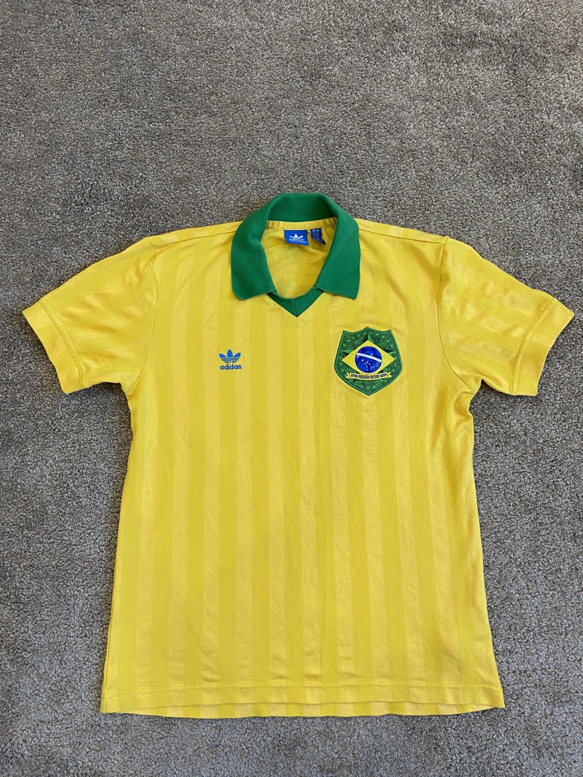 Adidas Vintage Adidas Brazil Retro Football Soccer Jersey Shirt Size US S / EU 44-46 / 1 - 1 Thumbnail