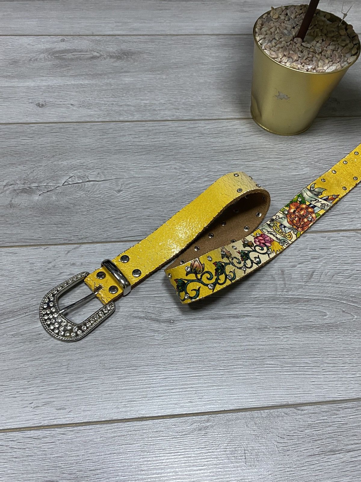 Ed Hardy Ed Hardy roses 🌹 vintage leather belt over print Size ONE SIZE - 1 Thumbnail