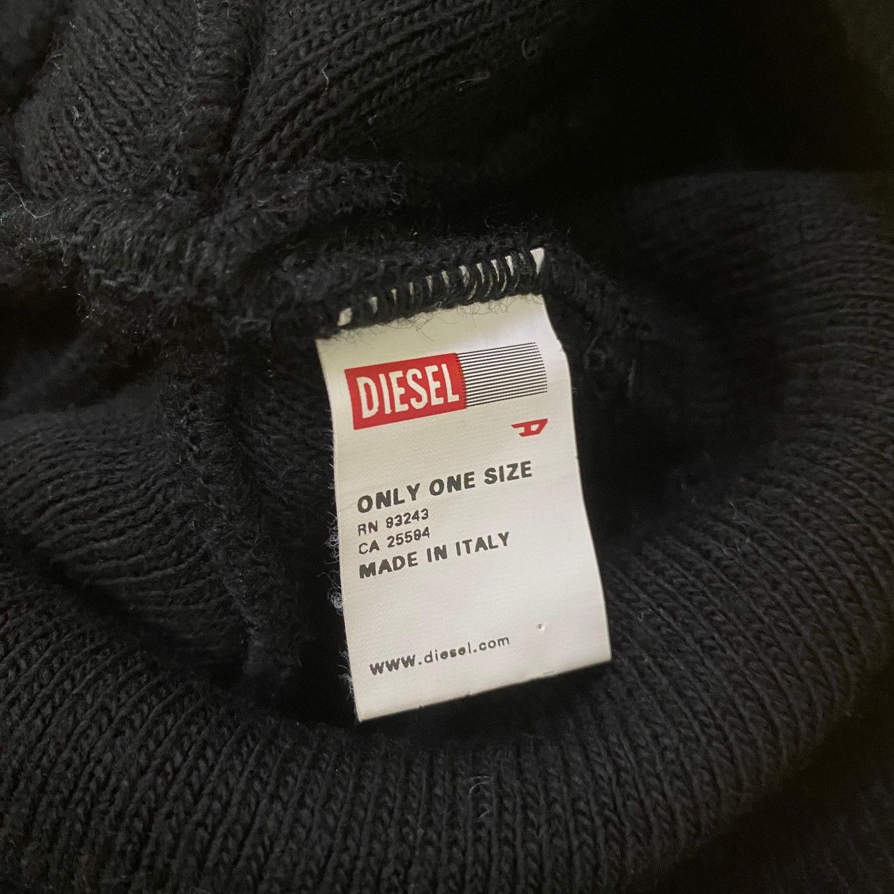 Y2K Diesel Archive Beanie — Made in Italy (Green Stitch Logo