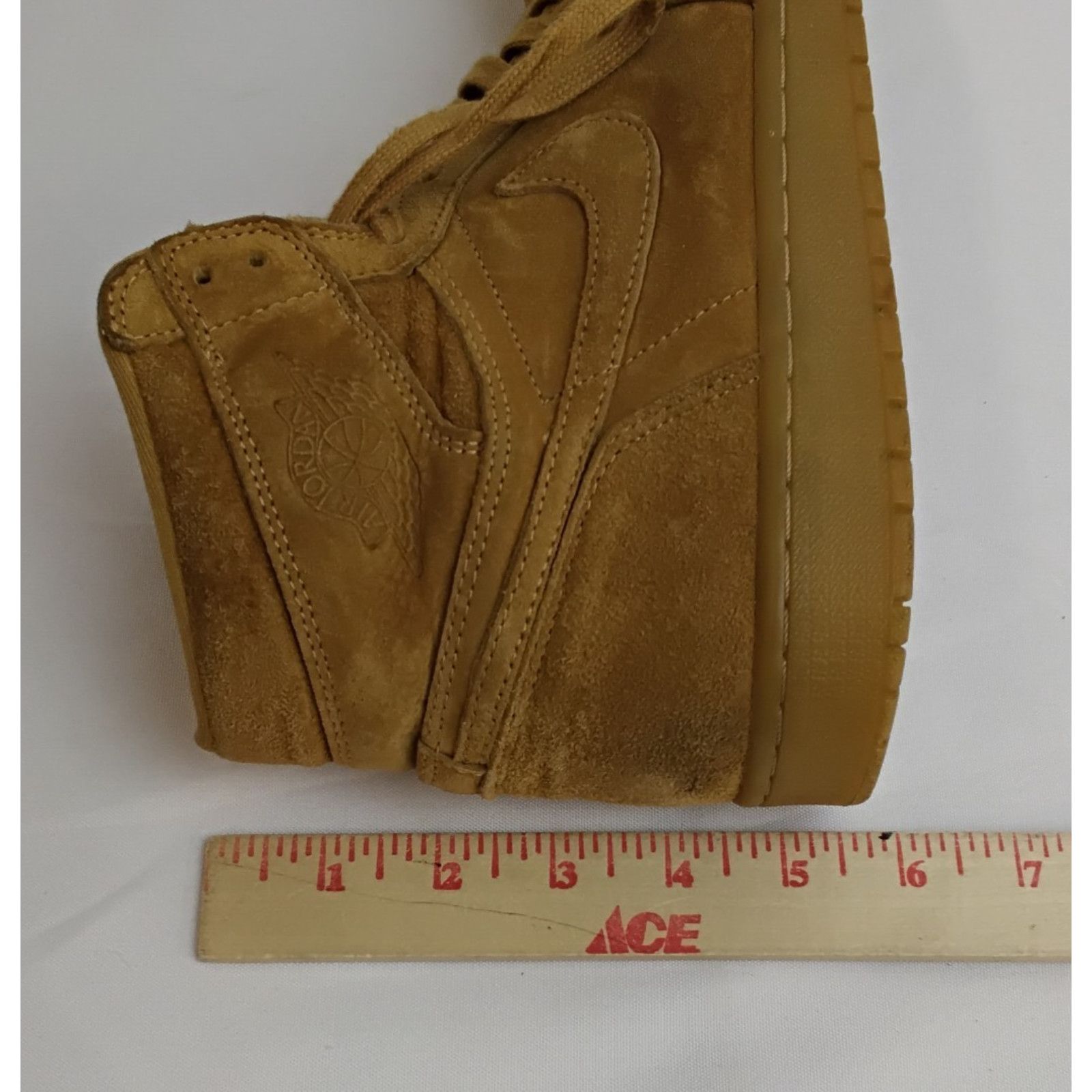 Nike Nike Air Jordan 1 Retro OG High Top Shoe Men 11 Wheat Brown Size US 11 / EU 44 - 15 Thumbnail