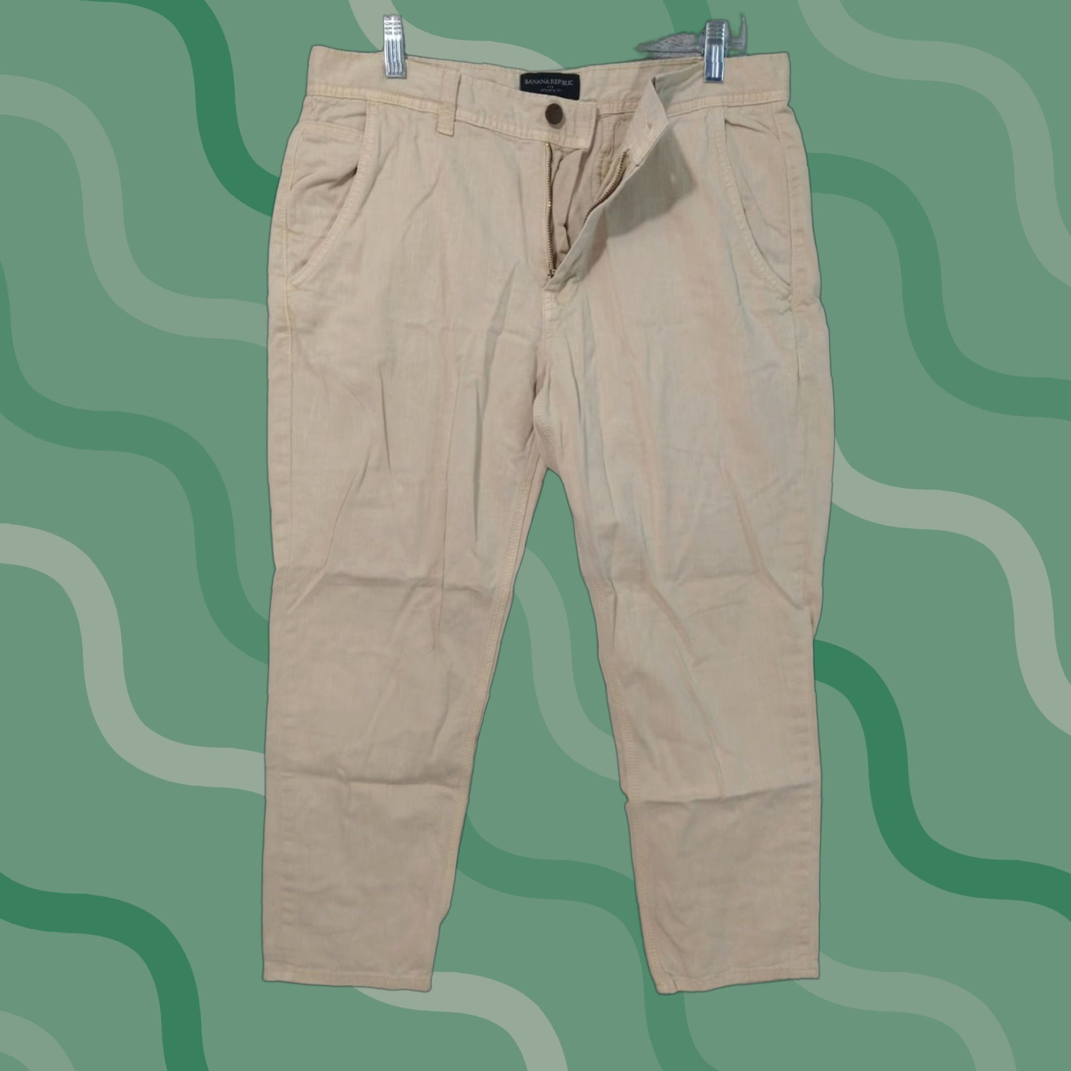 Banana Republic Banana Republic Pants Mens 33x30 Beige Chino Athletic Tapered Fit Preppy Casual Travel Size US 33 - 1 Thumbnail