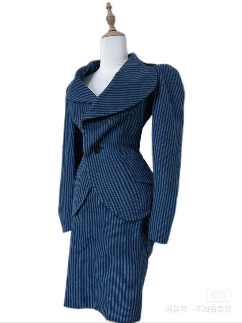 Vivienne Westwood vivienne westwood Dark blue striped main line suit Size XS / US 0-2 / IT 36-38 - 2 Thumbnail