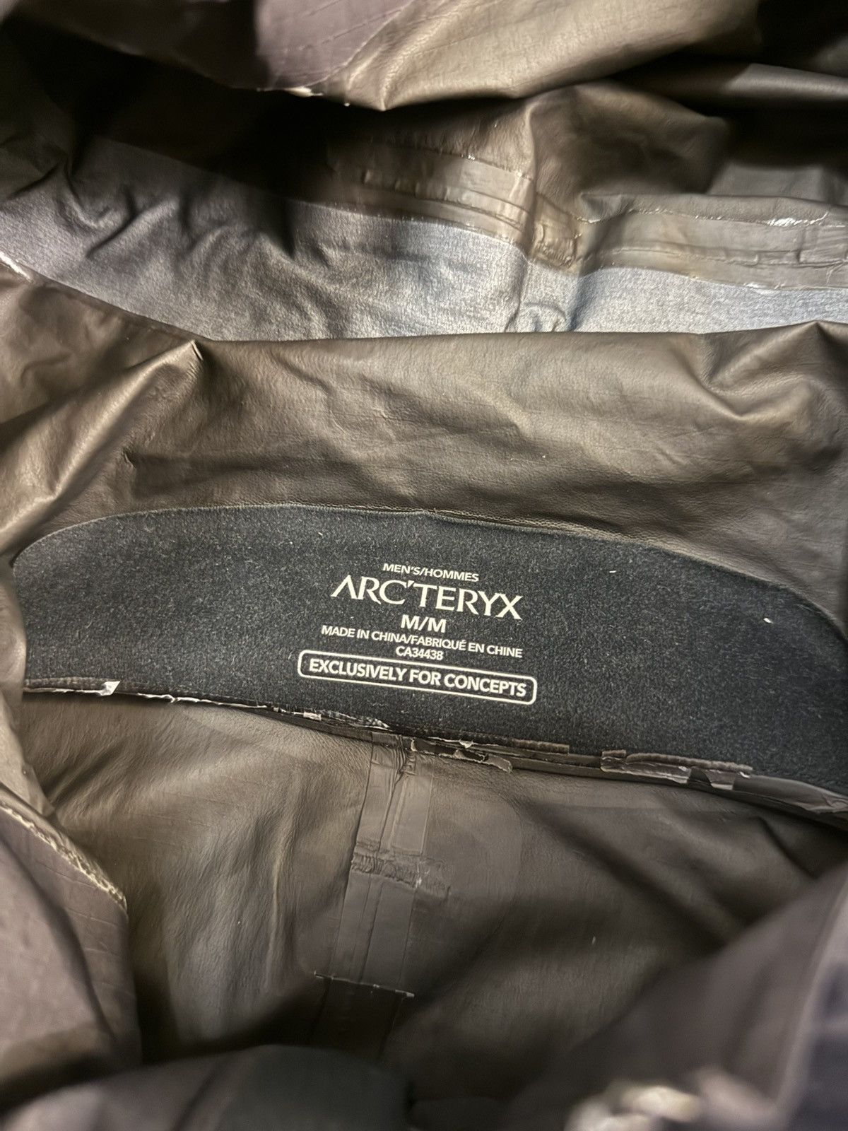 Arc'teryx × CNCPTS Concepts x Arc’teryx Beta SL Rainbow Colorblock Jacket Shell Size US M / EU 48-50 / 2 - 5 Thumbnail