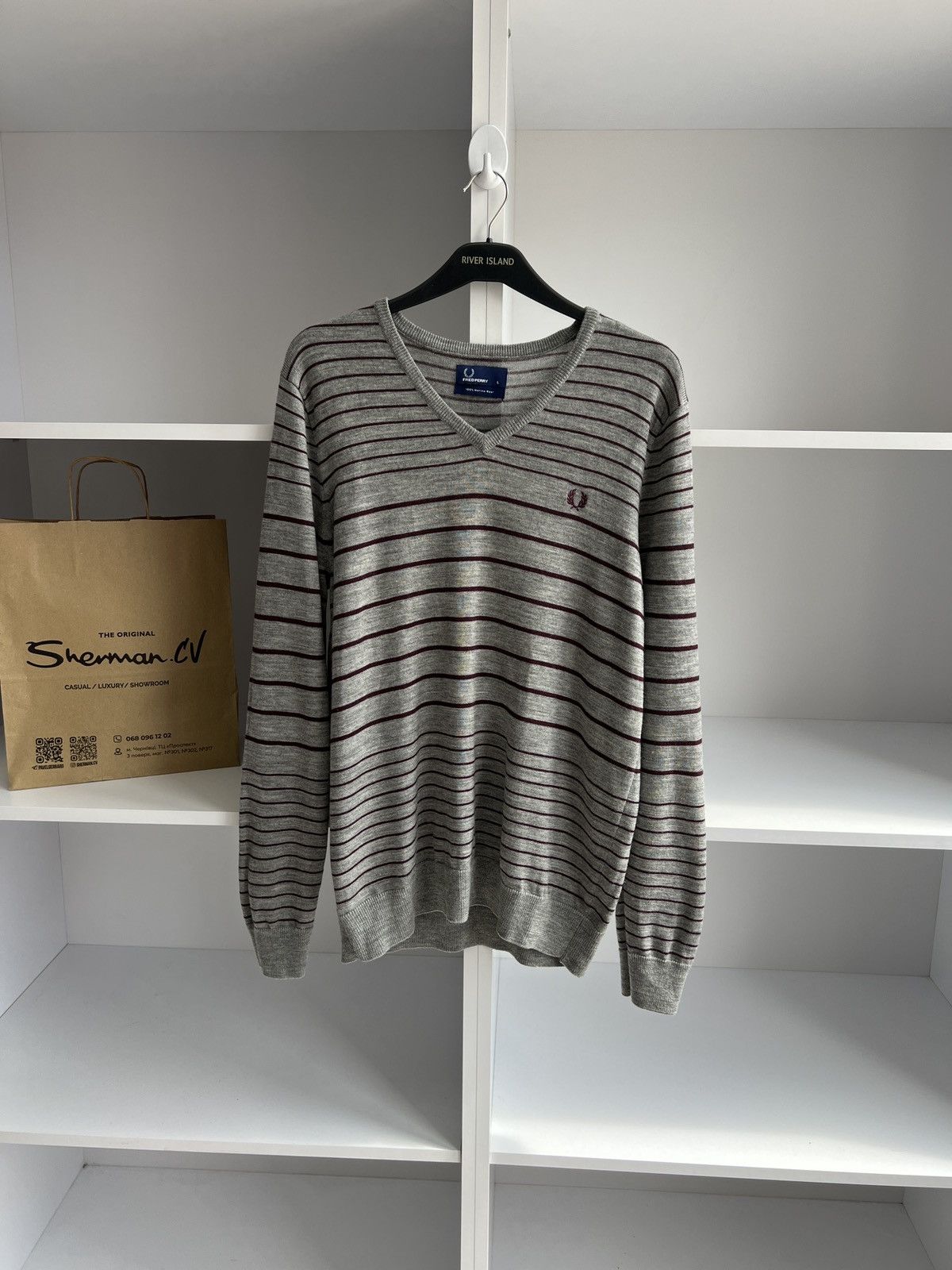 Fred Perry × Vintage Vintage Fred Perry V-neck sweater Size US L / EU 52-54 / 3 - 3 Thumbnail