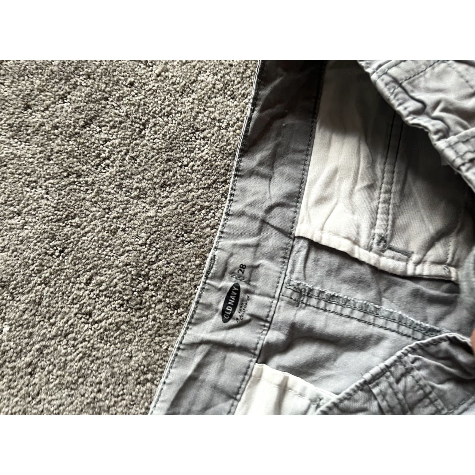 Old Navy Old Navy Shorts Mens 28 Gray Solid Chino 5-Pocket Beach Mens Size US 28 / EU 44 - 3 Thumbnail
