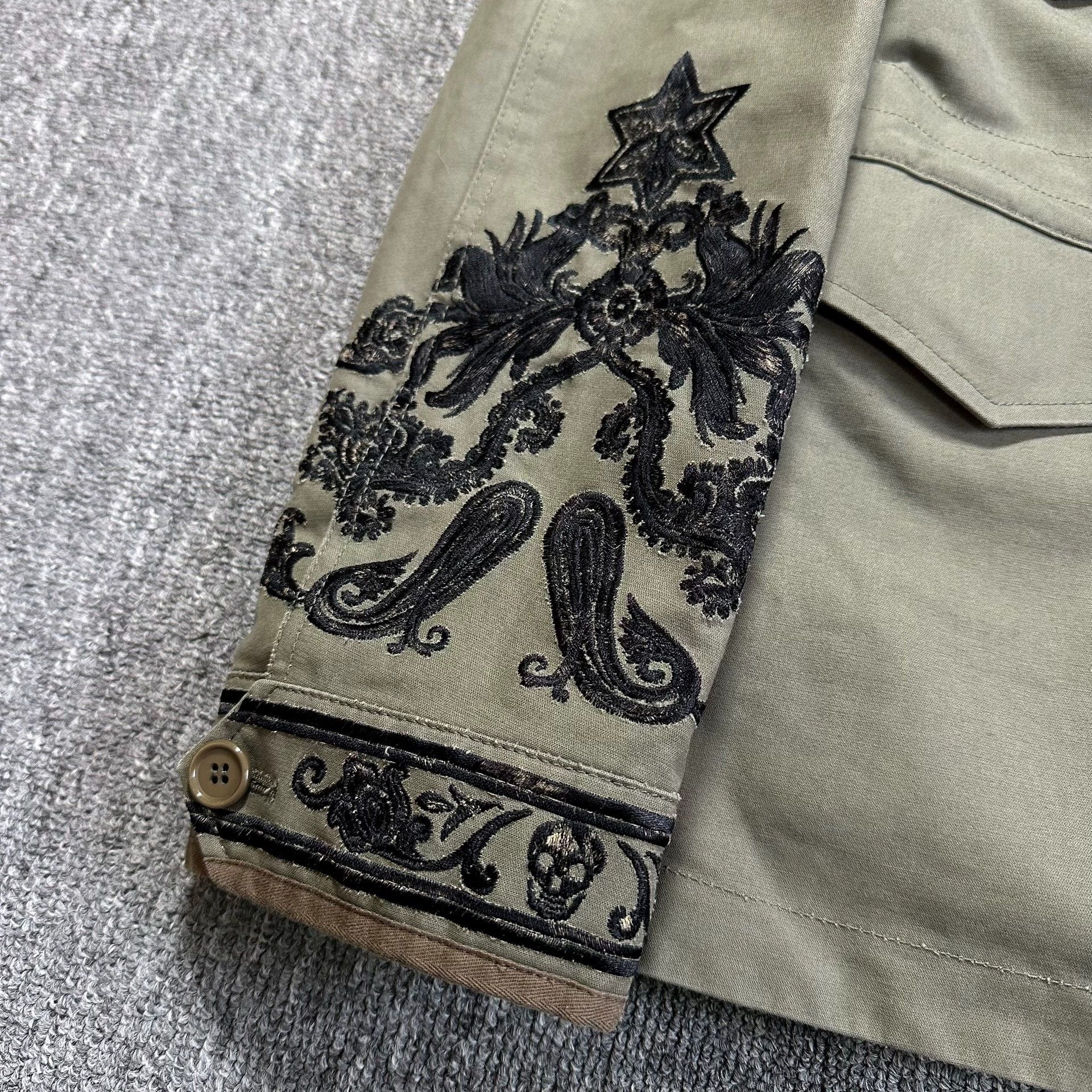 Alexander McQueen olive green embroidered military jacket Size US L / EU 52-54 / 3 - 4 Thumbnail
